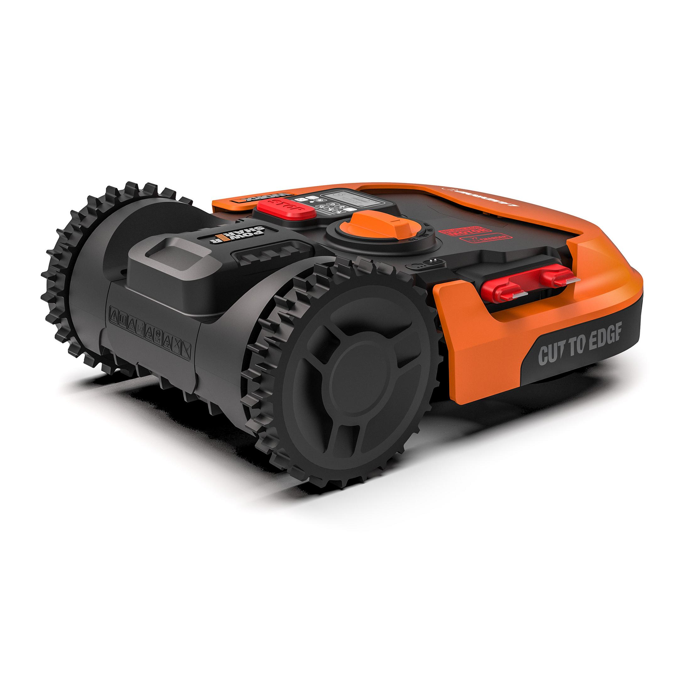 Ein orangefarbener und schwarzer Roboter-Rasenmäher mit großen Rädern. Er steht auf einer weißen Oberfläche. Die Worte "Cut to Edge" sind sichtbar.