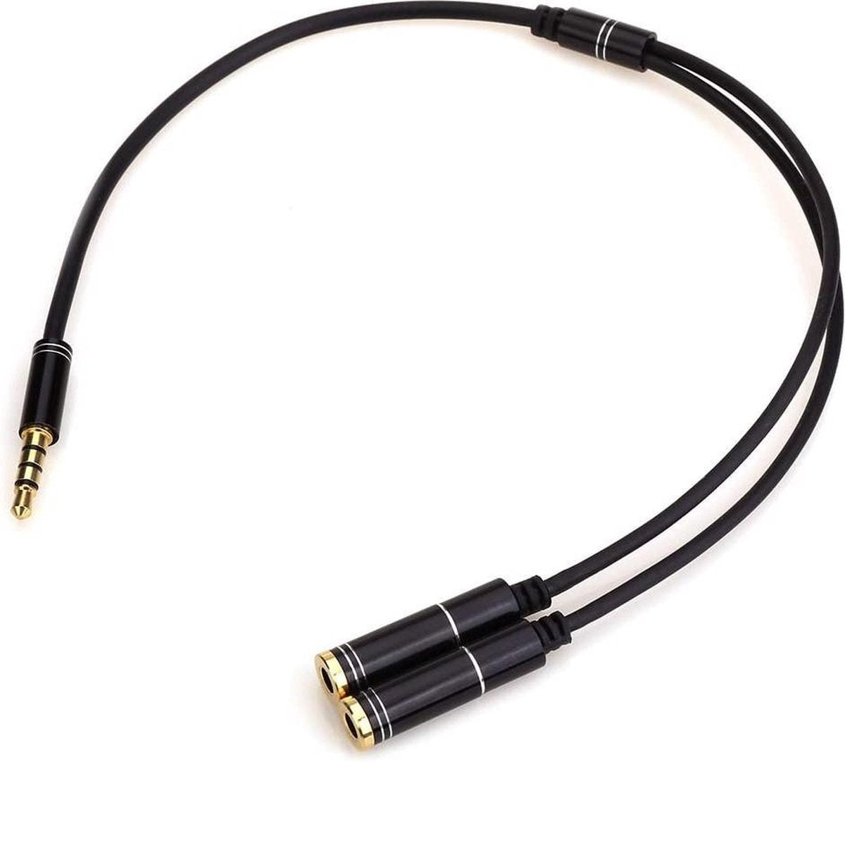 Een zwarte audio-splitkabel. Het heeft een 3,5 mm-jack aan het ene uiteinde en twee 3,5 mm-vrouwelijke jacks aan het andere.