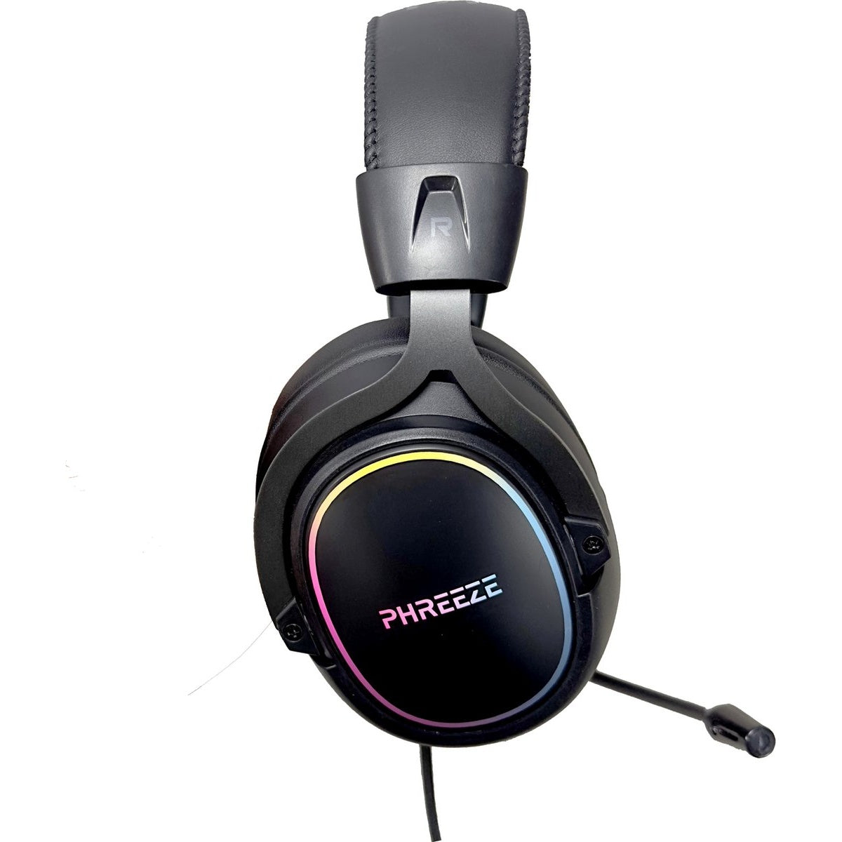 Zwarte gamingheadset met het merk PHREEZE en kleurrijke LED-verlichting. De headset heeft een microfoon en staat op een witte achtergrond.