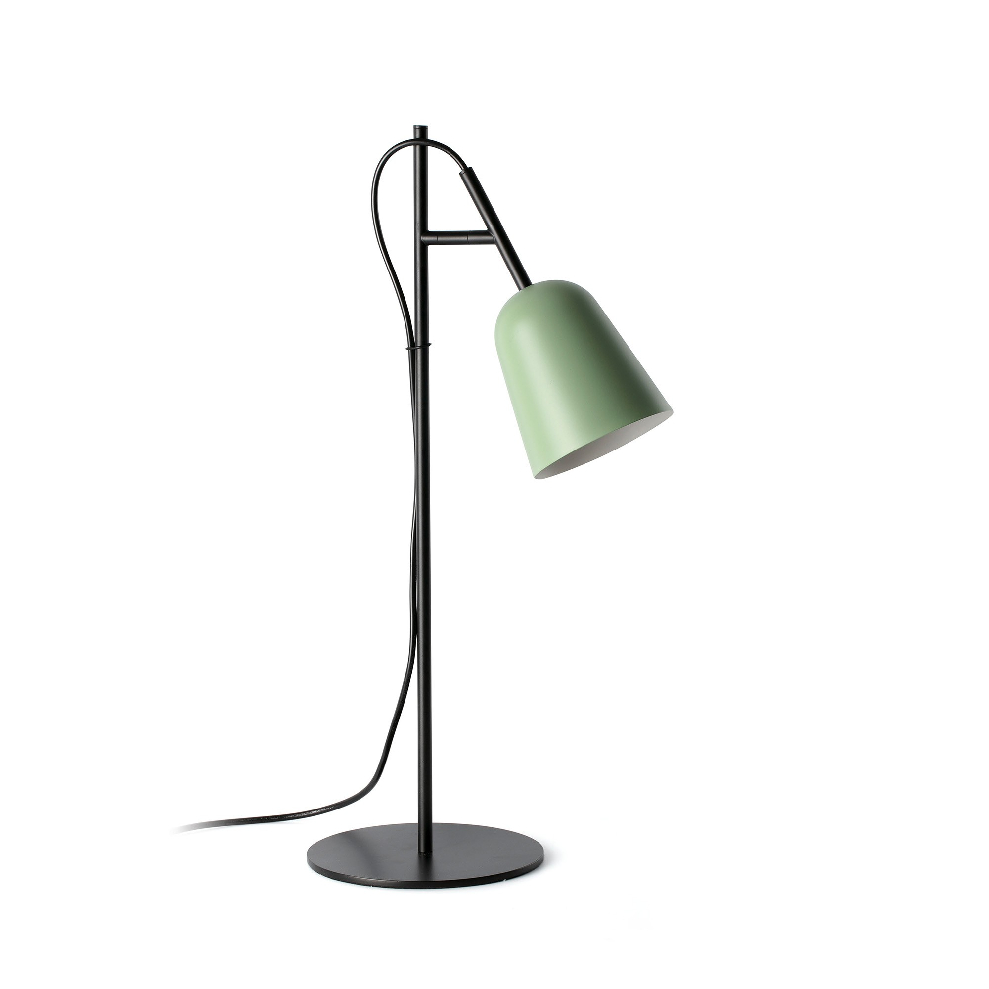Una lampada da scrivania moderna con base e braccio neri. Il paralume è verde menta. Lo sfondo è bianco.