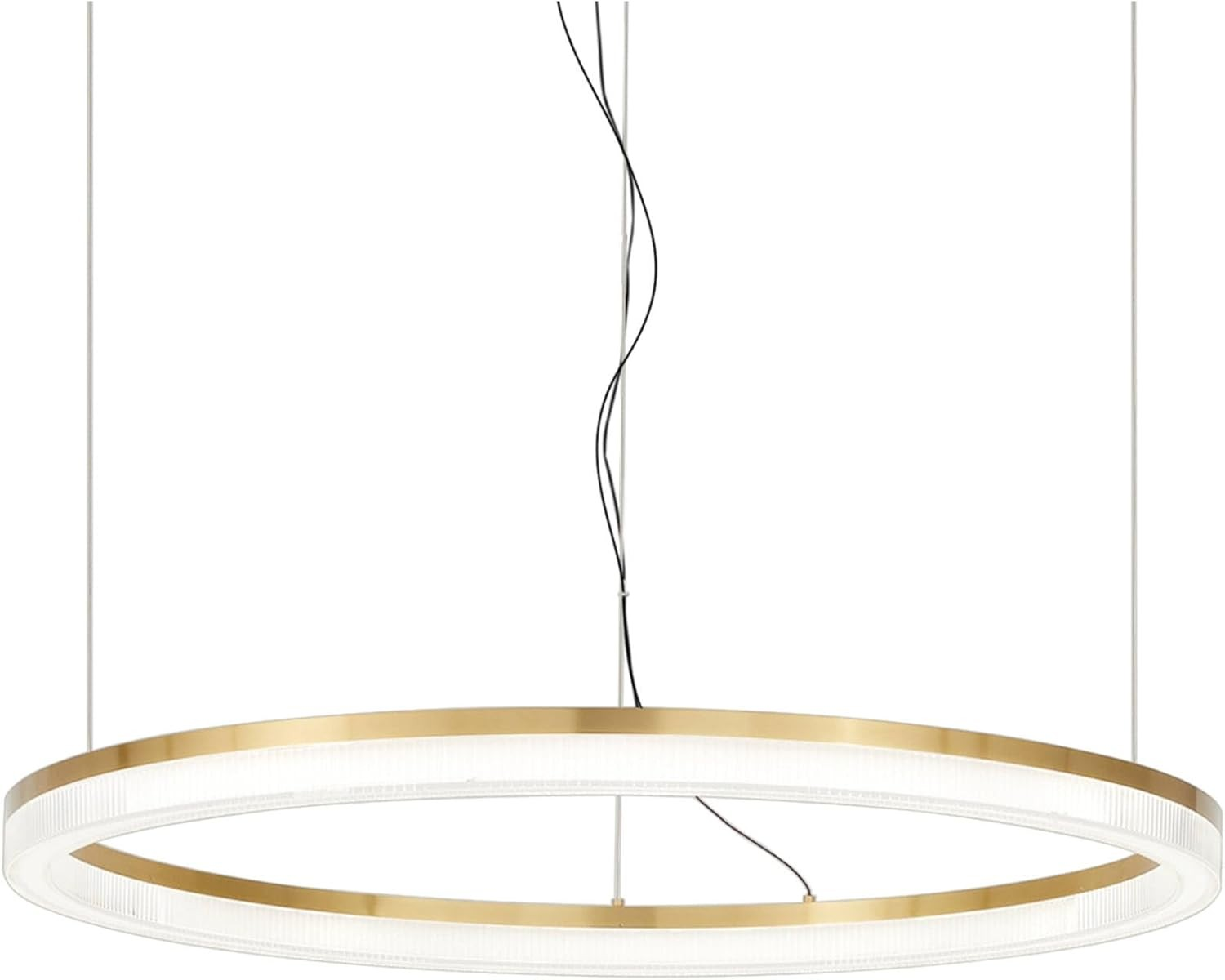 Una lampada a sospensione a LED circolare oro e bianca. I cavi la sospendono dall'alto. Lo sfondo è bianco.