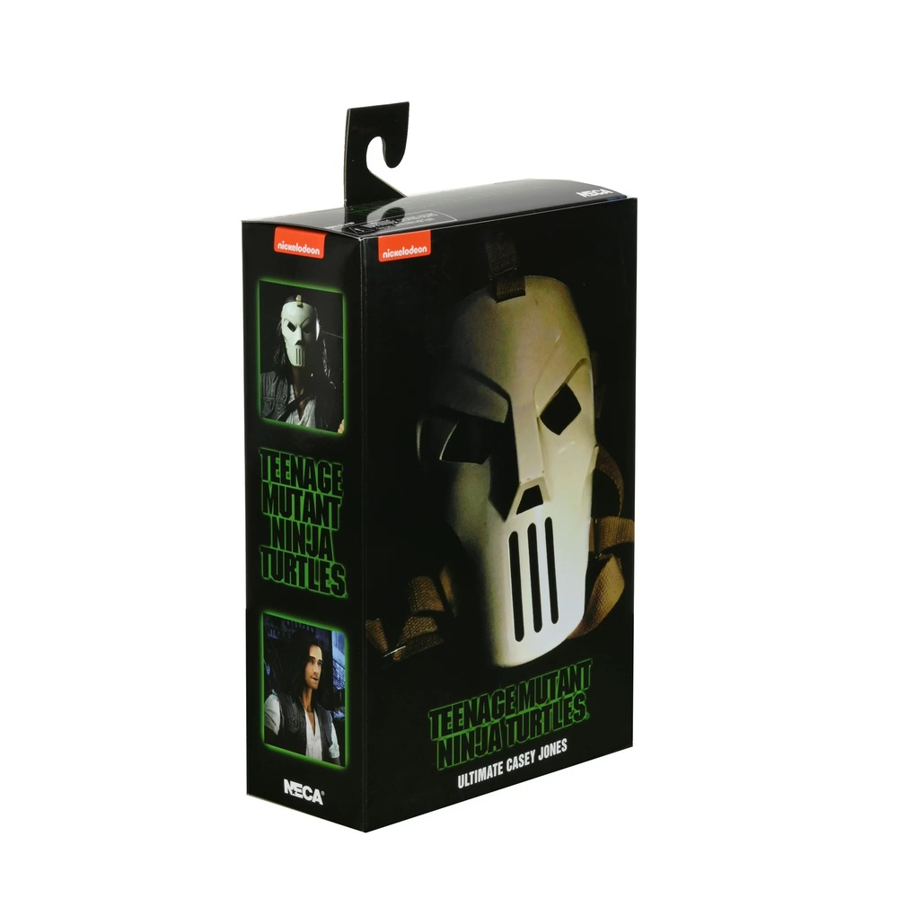 Teenage Mutant Ninja Turtles kutusu. Casey Jones'un maskesi ve resimleri yer alıyor. Kutu siyah ve yeşil detaylıdır.