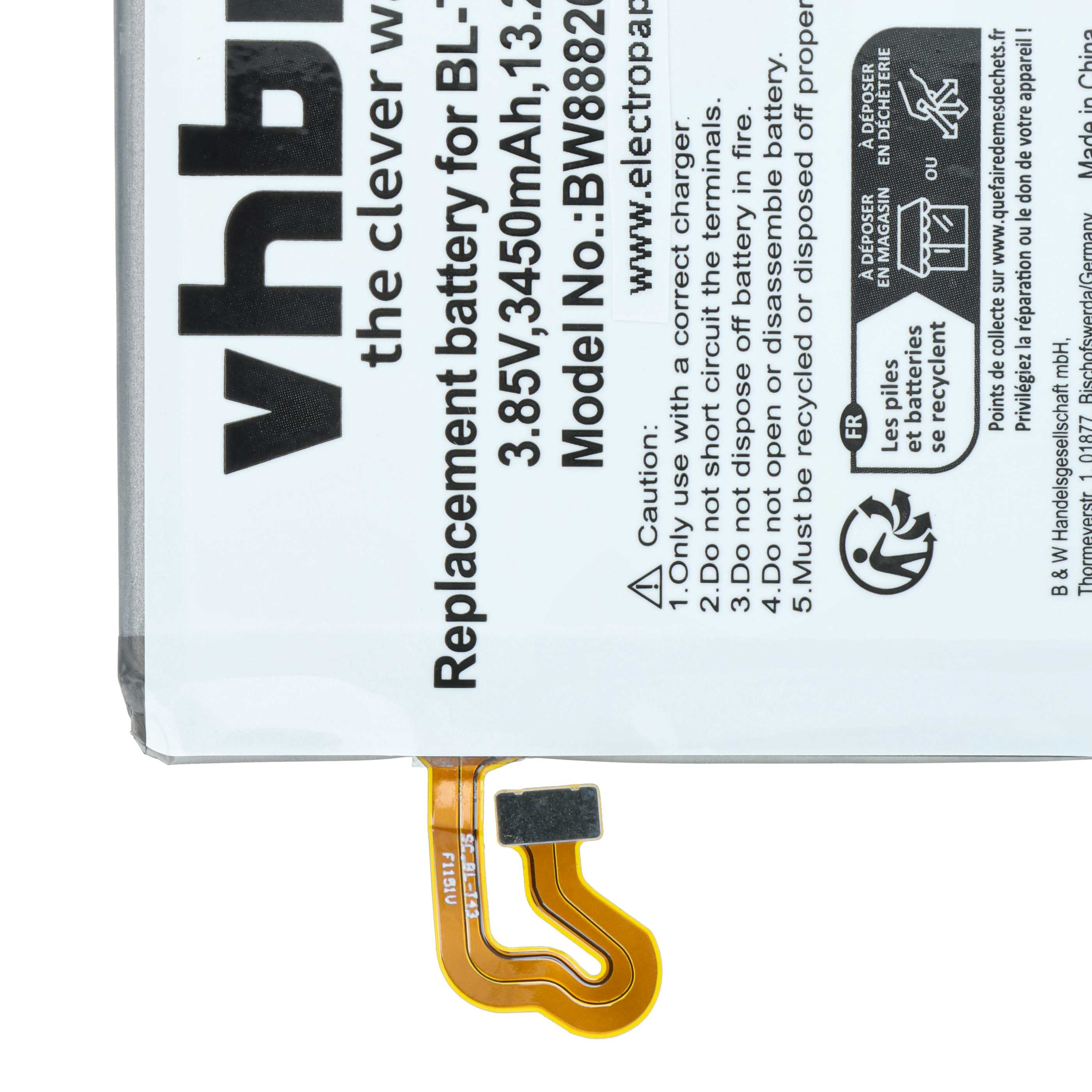 Ein Akku mit Text, ein Flexkabel und Warnsymbole. Der Akku ist weiß mit schwarzem Text. Das Kabel ist orange.