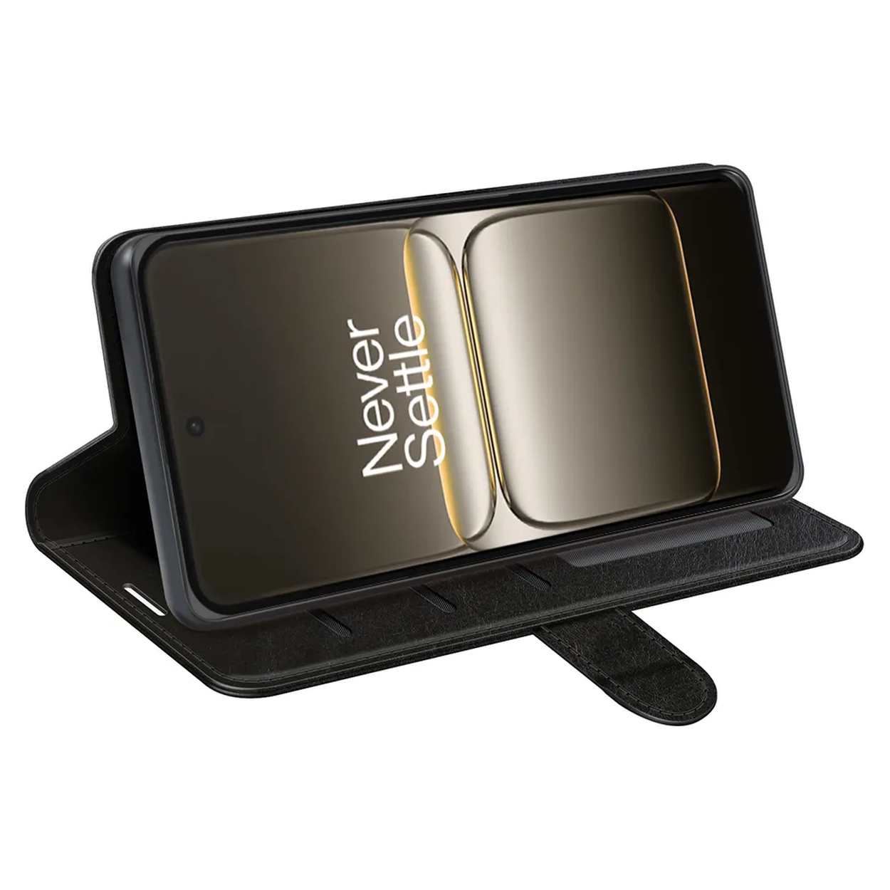 Een zwarte telefoon in een zwarte hoes, open op een witte achtergrond, met de woorden "Never Settle".