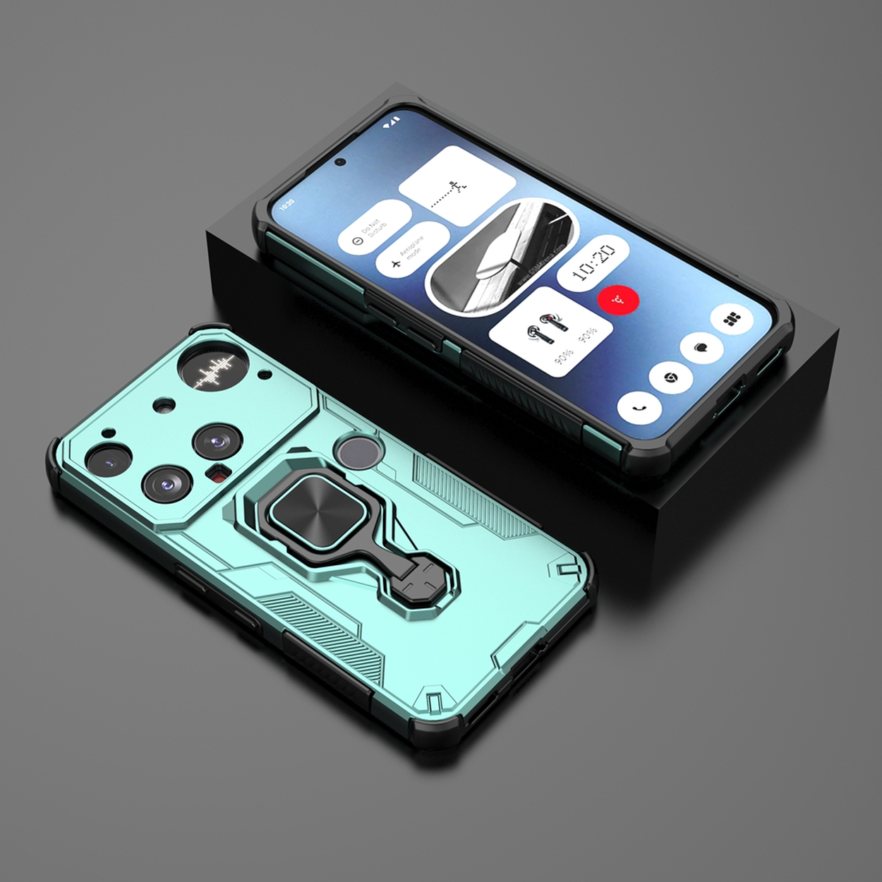 Deux téléphones avec étuis de protection sont affichés. L'un est turquoise, avec un support d'anneau. L'autre a un cadre noir et affiche l'écran.