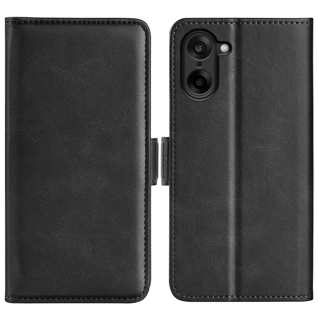 Een zwarte leren telefoonhoes. Hij is open en toont de binnenkant en de achterkant met een cameramodule. De hoes heeft een magnetische sluiting.