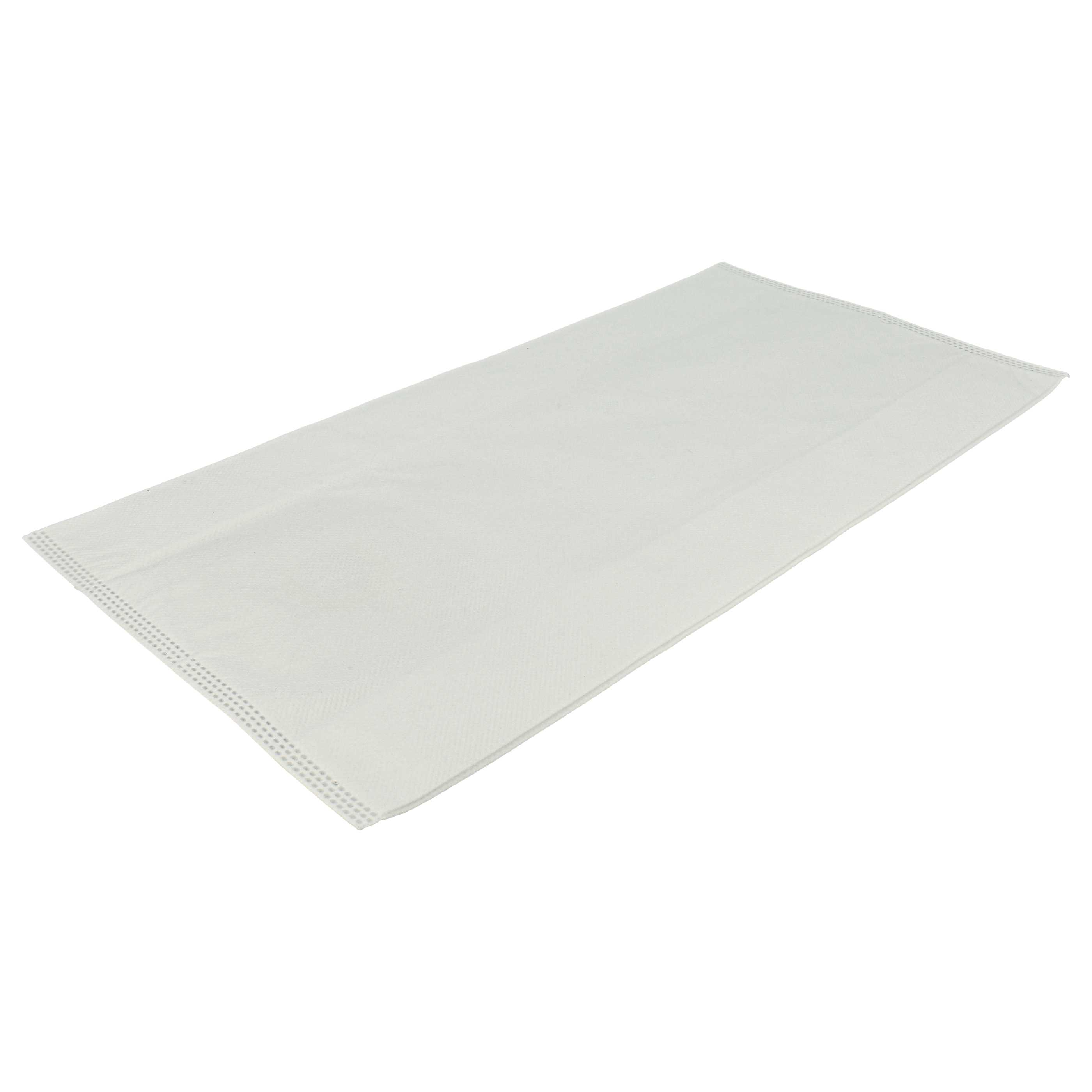 Ein weißes rechteckiges Blatt auf weißem Hintergrund. Das Blatt hat eine strukturierte Oberfläche und eine genähte Kante.
