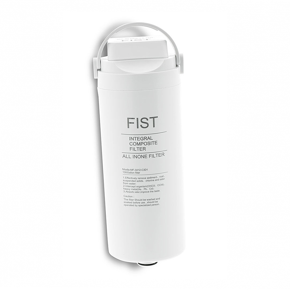 Ein weißer Wasserfilter mit dem Wort "FIST" und anderen Textbezeichnungen. Er hat einen Griff oben und befindet sich vor einem weißen Hintergrund.