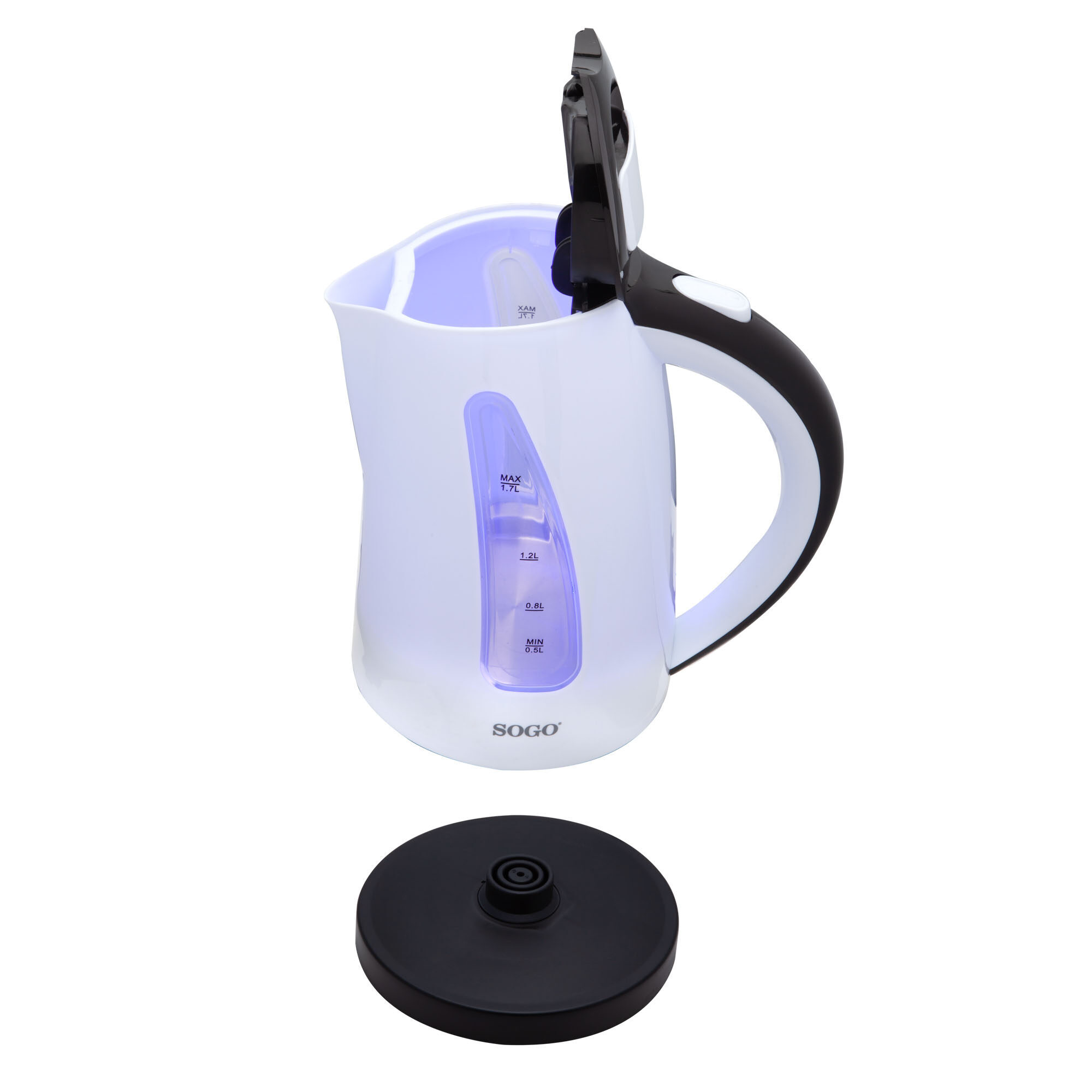 Hervidor eléctrico blanco con asa y tapa negras. La tapa está abierta. Una base negra debajo del hervidor.