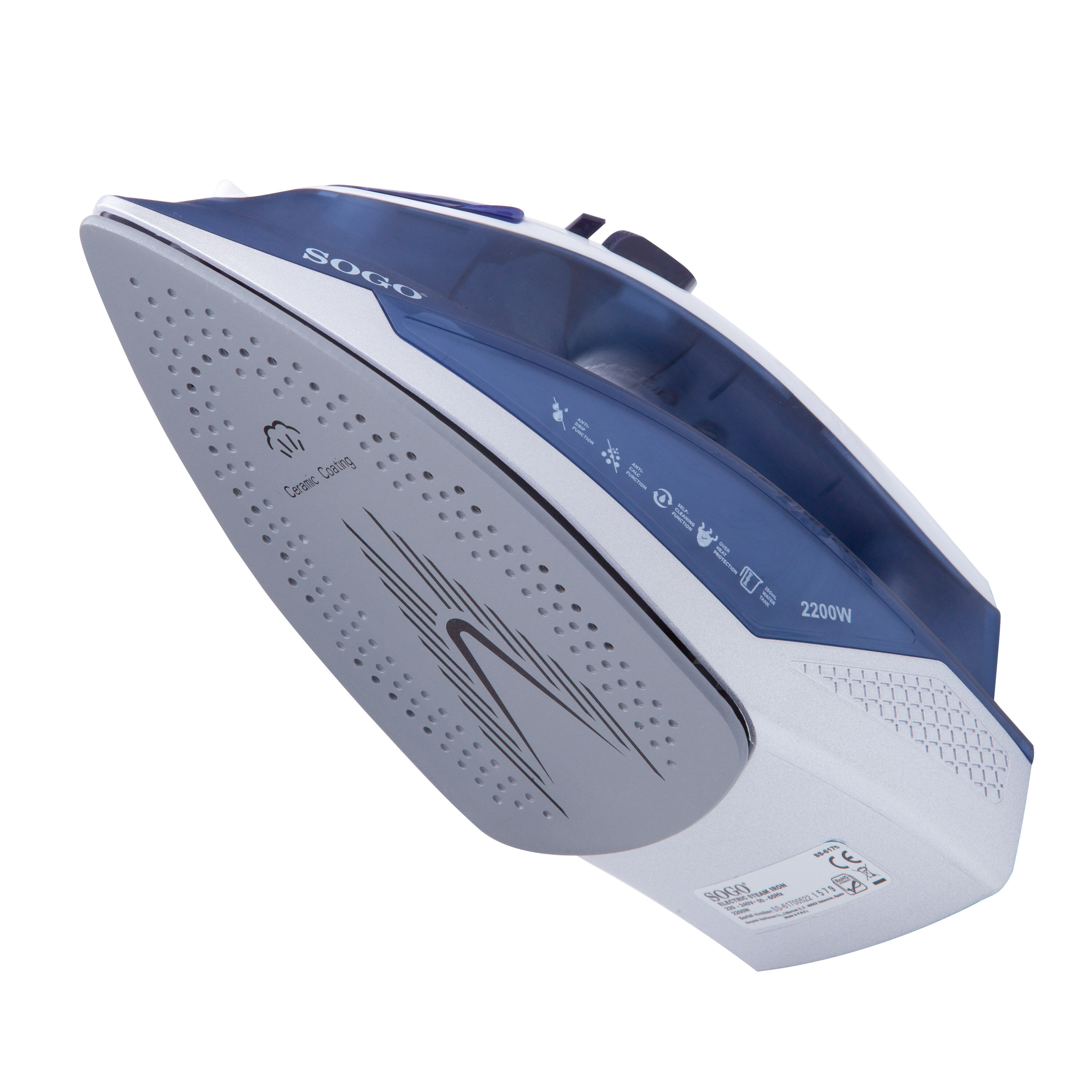 Una plancha SOGO azul y blanca con revestimiento cerámico está inclinada hacia arriba. Tiene un depósito de agua y 2200W de potencia.