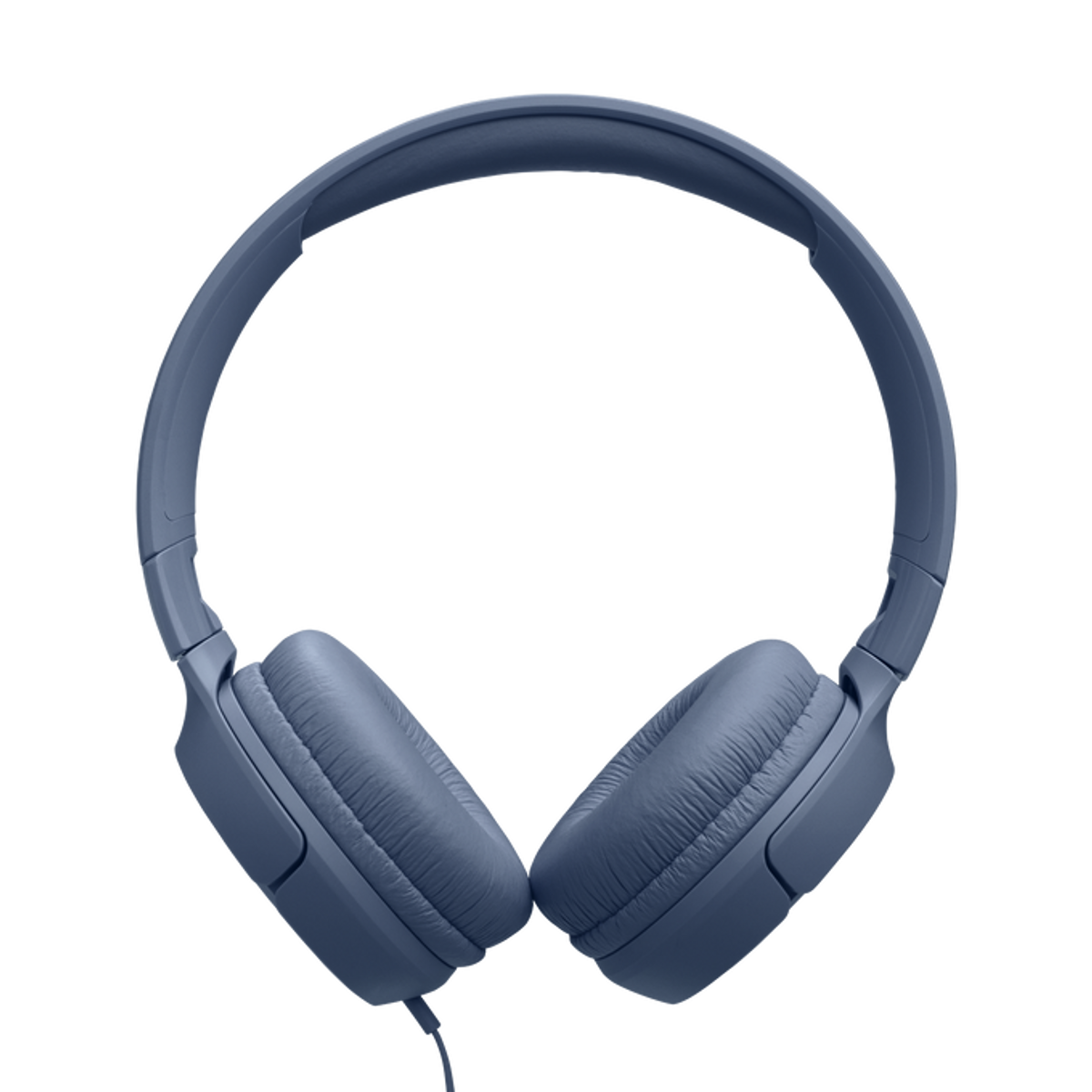 Ein Paar blauer Kopfhörer, von vorne gesehen. Die Ohrmuscheln sind groß und gepolstert. Das Kopfband wölbt sich nach oben. Ein Kabel geht nach unten.