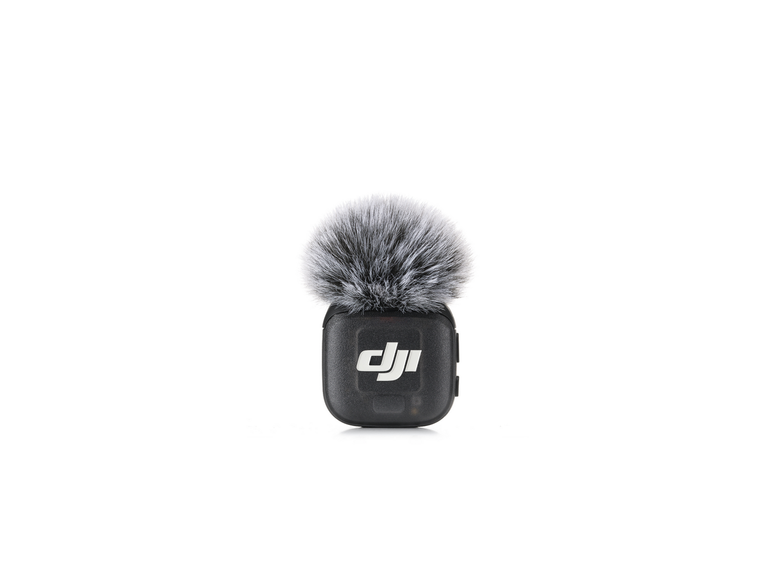 Zwarte microfoon met een pluizig grijs windscherm. Het DJI-logo is zichtbaar aan de voorkant. Geïsoleerd op een witte achtergrond.