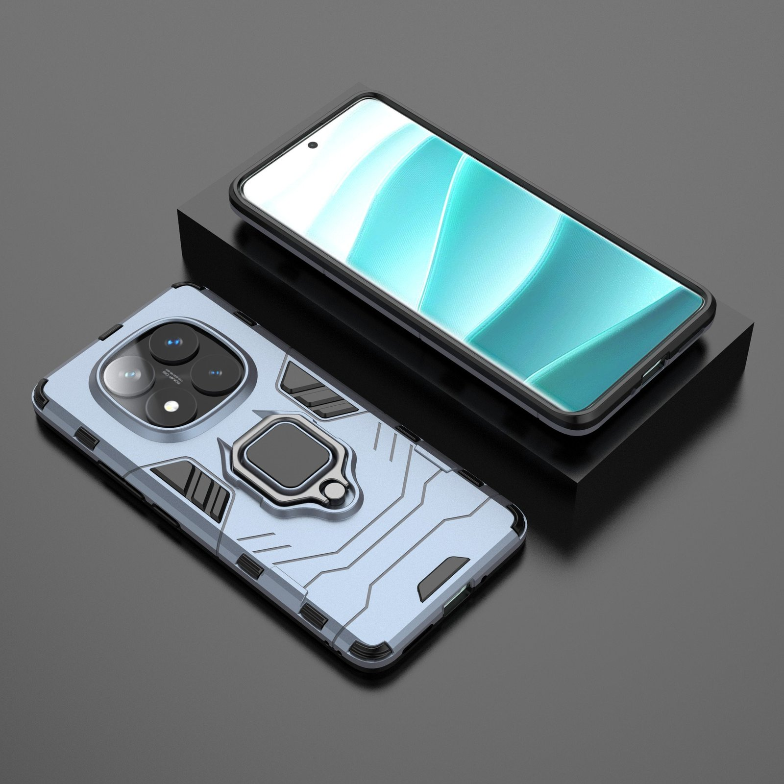 Un teléfono y una funda sobre una superficie negra. El teléfono está sobre un soporte negro. La funda es azul claro.