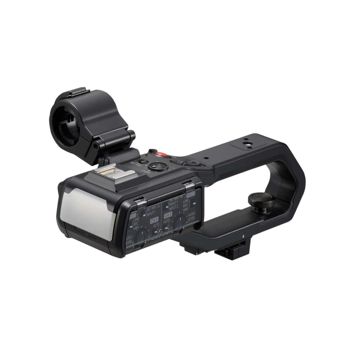 Videocamera nera con maniglia e vari controlli di ingresso su sfondo bianco. La fotocamera ha un pannello argentato.