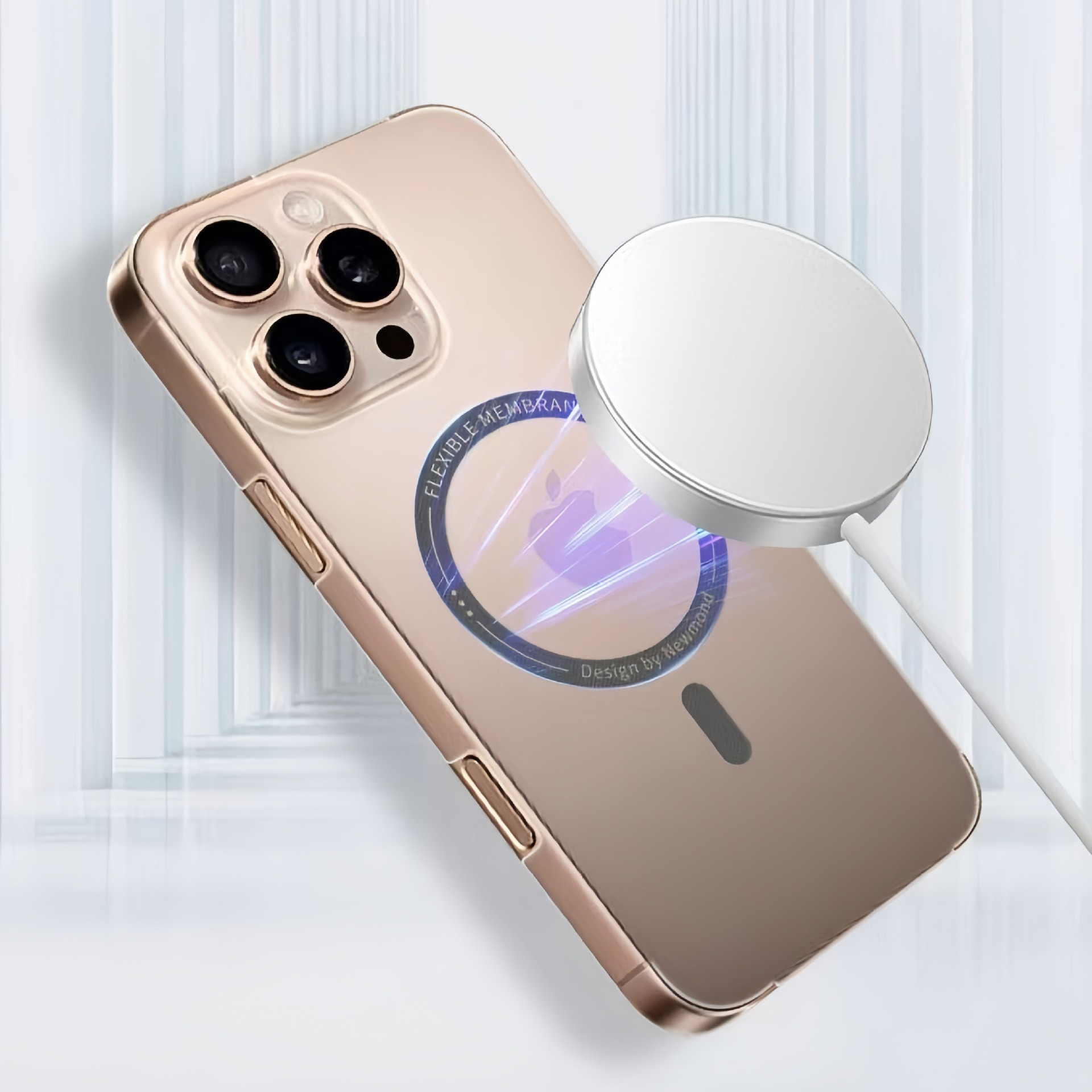 Un iPhone dorato in una custodia, con un caricatore MagSafe bianco attaccato. Lo sfondo è composto da linee bianche sfocate.