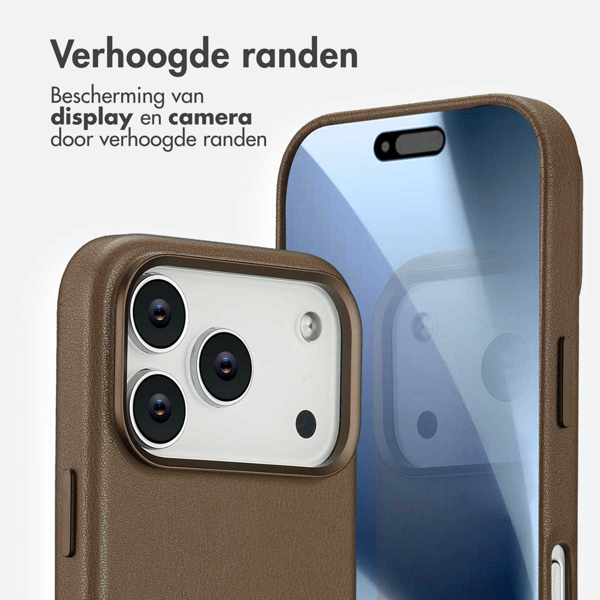 Gros plan de deux étuis de téléphone marron. L'un montre des lentilles de caméra. Texte : « Bords surélevés. Protection de l'écran et de l'appareil photo ».