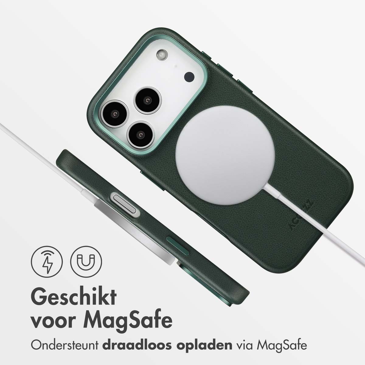 Coque de téléphone vert foncé avec chargeur MagSafe blanc attaché. Texte : 'Adapté à MagSafe' et 'Prend en charge la recharge sans fil via MagSafe'.