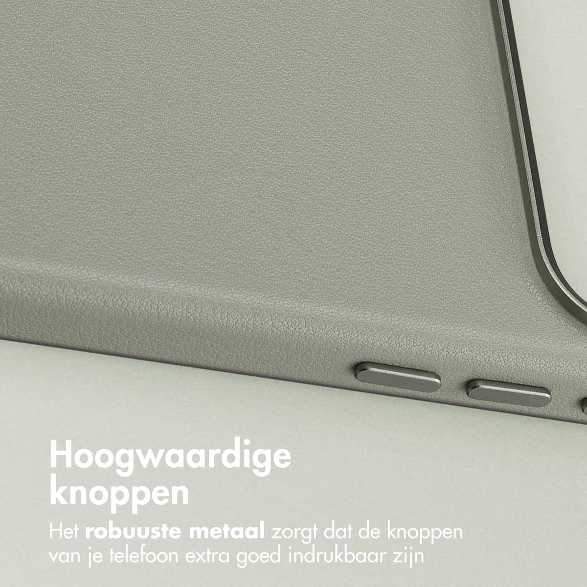 Gros plan d'une coque de téléphone grise avec des boutons métalliques. Le texte 'Hoogwaardige knoppen' est visible en bas.