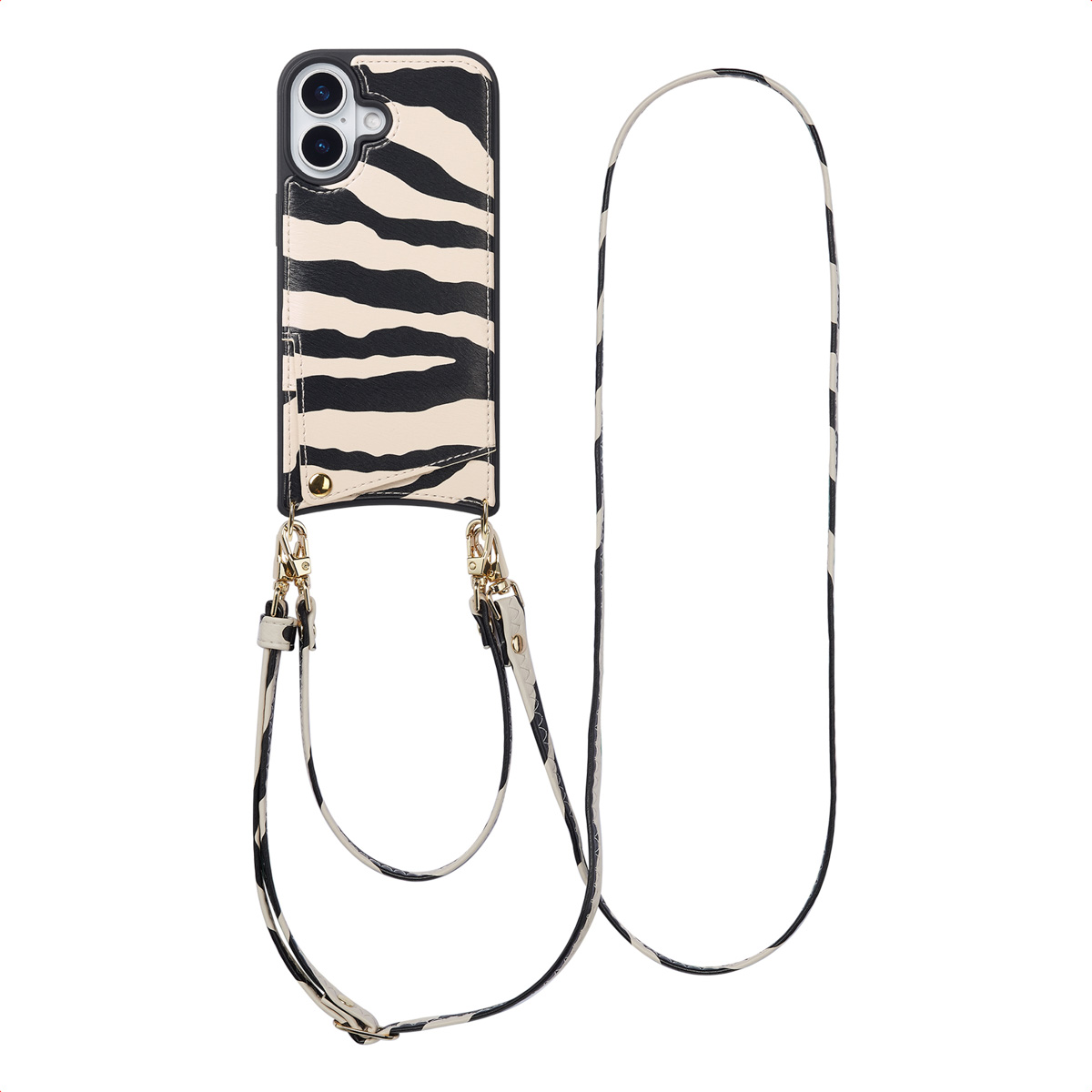 Een telefoonhoesje met zebrapatroon is bevestigd aan een riem. De riem is zwart en wit. De hoes heeft een zwarte rand en gouden sluitingen.