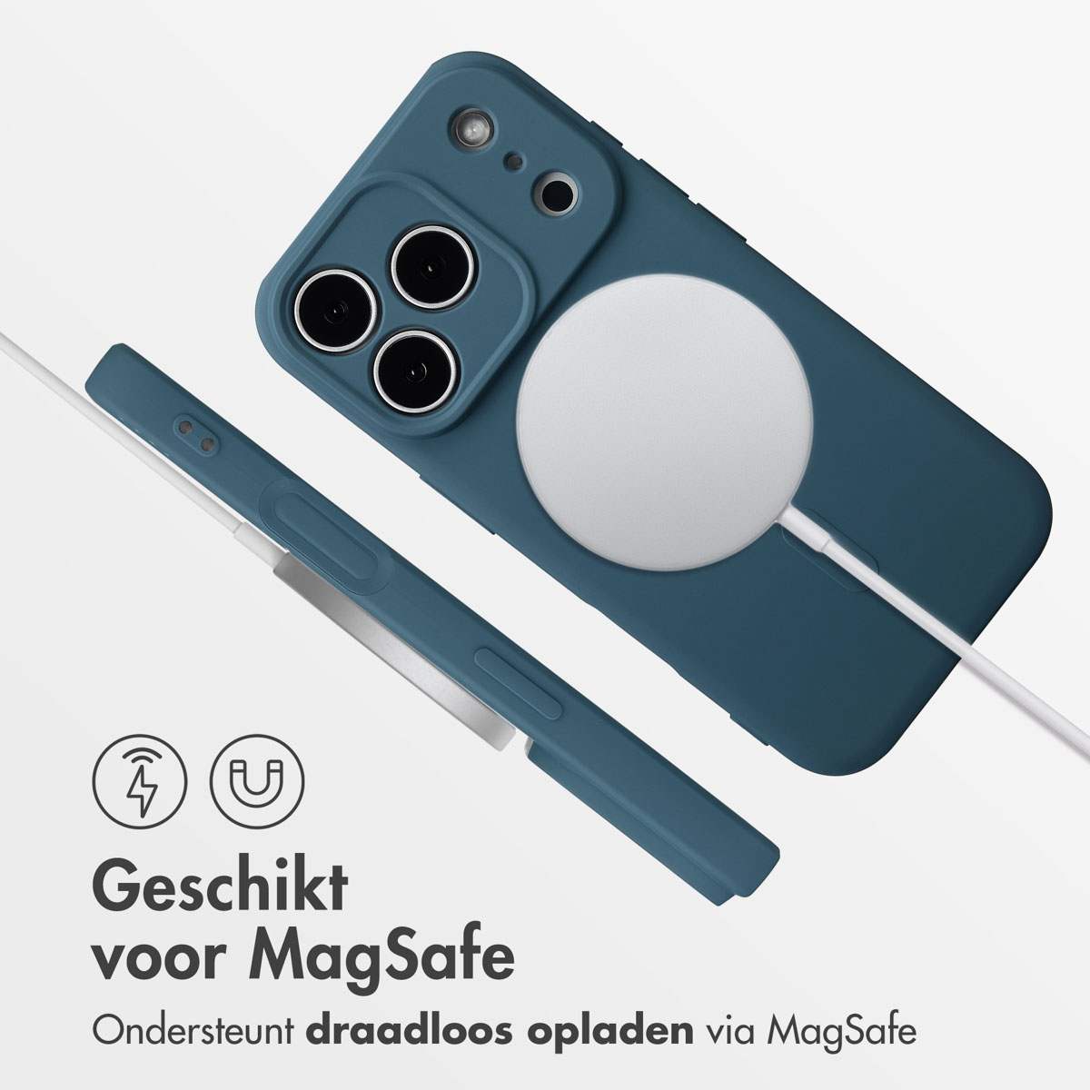 Een blauwe telefoonhoes en een oplaadpad zijn verbonden met een witte kabel. Tekst: 'Geschikt voor MagSafe' en 'Ondersteunt draadloos opladen via MagSafe'.