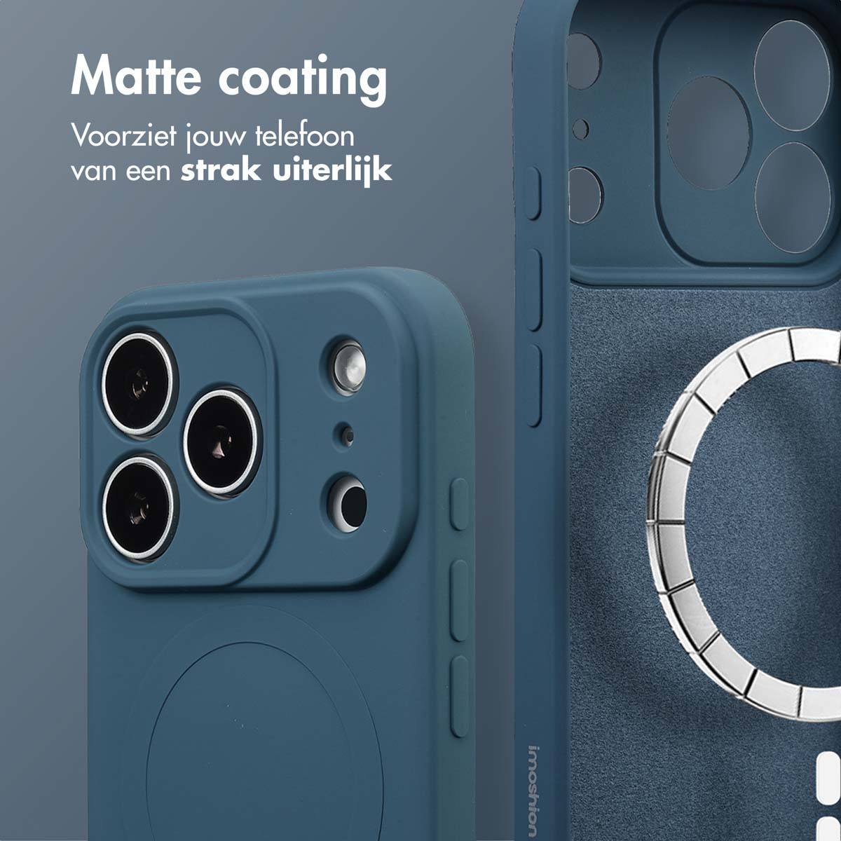 Een blauwe telefoonhoes met drie camera-uitsparingen en een MagSafe-ring. De tekst 'Matte coating' staat bovenaan.