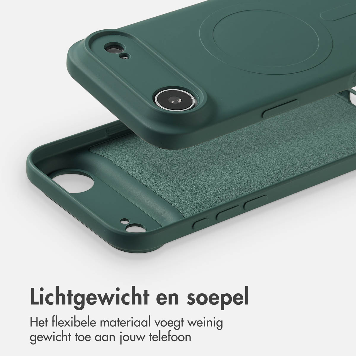 Un étui de téléphone vert, avec une découpe pour l'appareil photo, est montré ouvert. L'intérieur a un tissu texturé. L'étui est affiché sur un fond blanc.