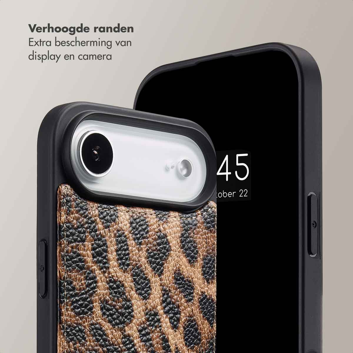 Une coque de téléphone avec un motif léopard. L'écran affiche le chiffre 45 et la date du 22 octobre.