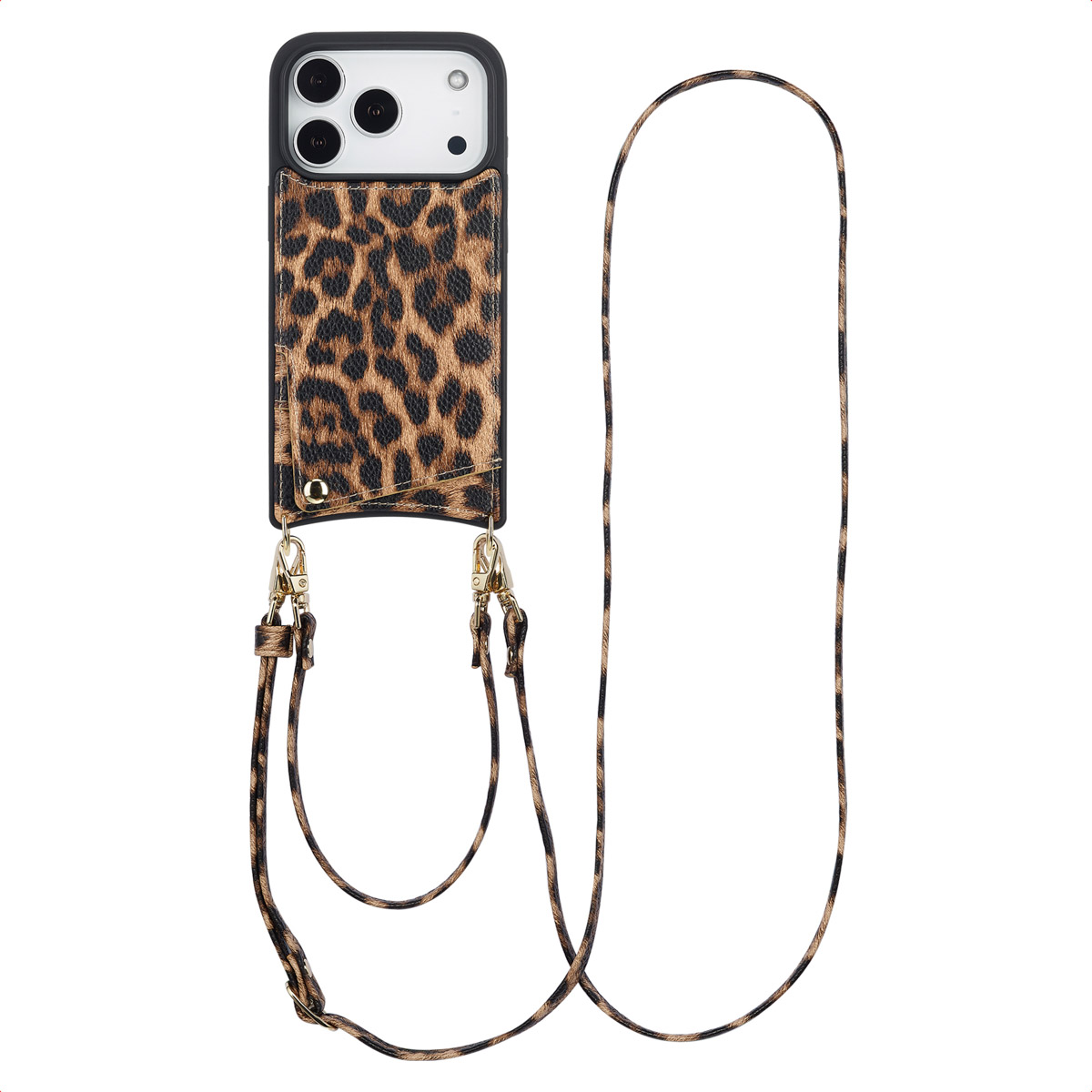 Een zwarte telefoonhoes met luipaardprint, bevestigd aan een bruine riem. De hoes heeft een zak en goudkleurige sluitingen.