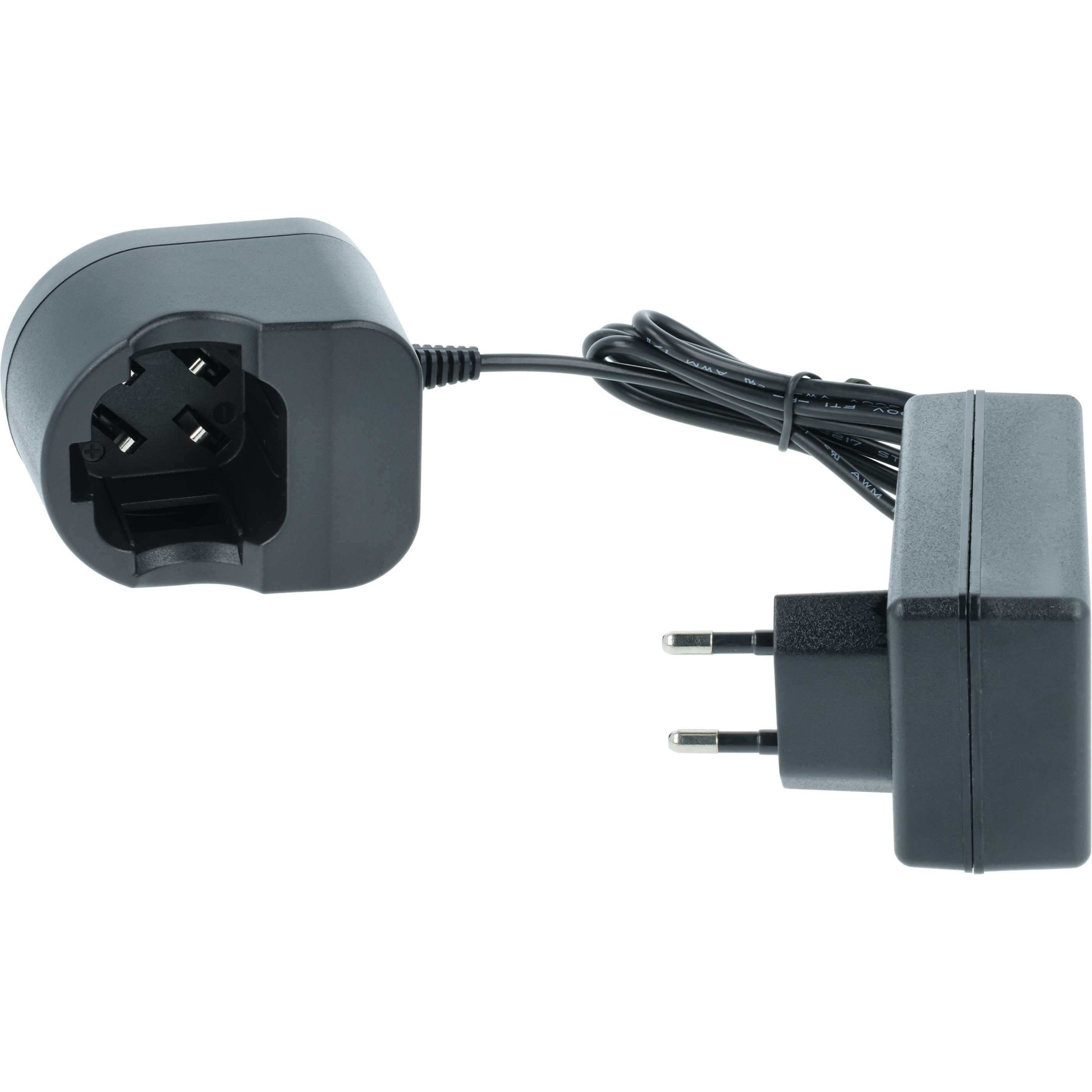 Schwarzes Ladegerät mit Stecker, Kabel und Ladeanschluss. Das Ladegerät befindet sich vor weißem Hintergrund.