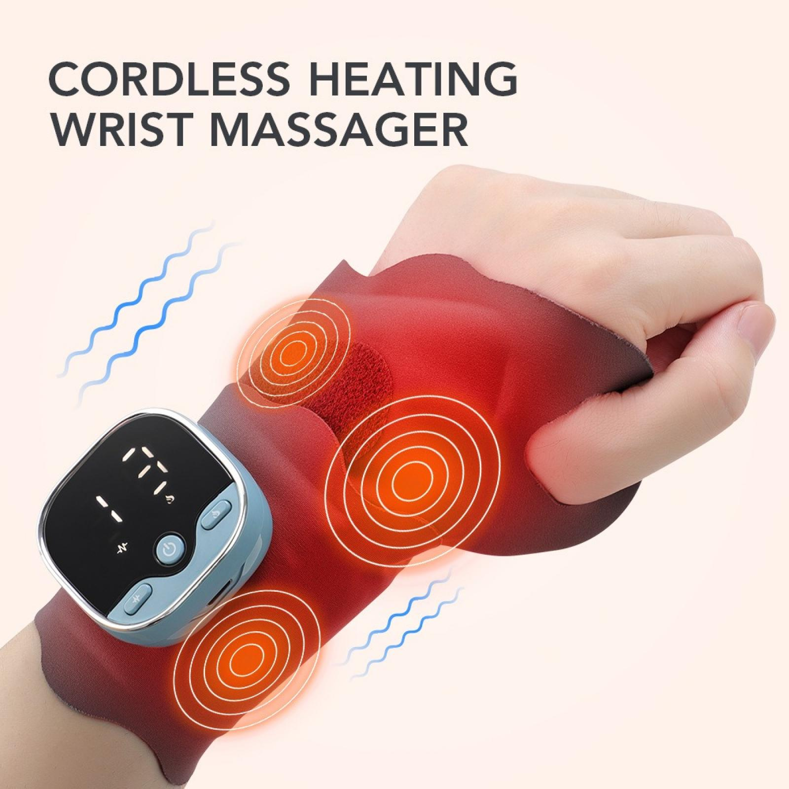Eine Hand, die ein rotes Handgelenk-Massagegerät mit einem blauen Bedienfeld trägt, das Zahlen und blaue Wellenlinien anzeigt.