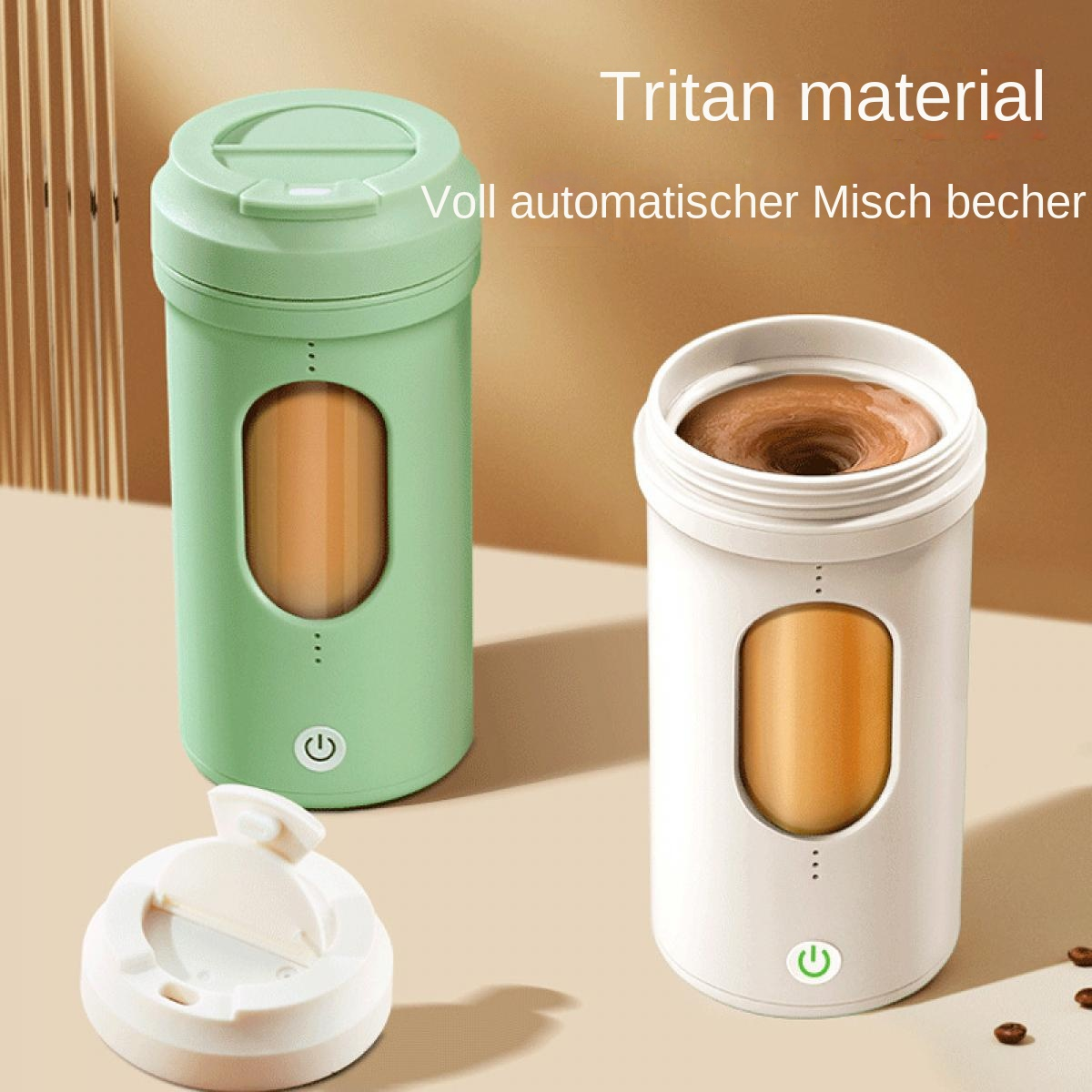 Zwei zylindrische Mischbecher mit offenen Deckeln. Einer ist grün, der andere weiß. Text sagt 'Tritan-Material' und 'Voll automatischer Mischbecher'.