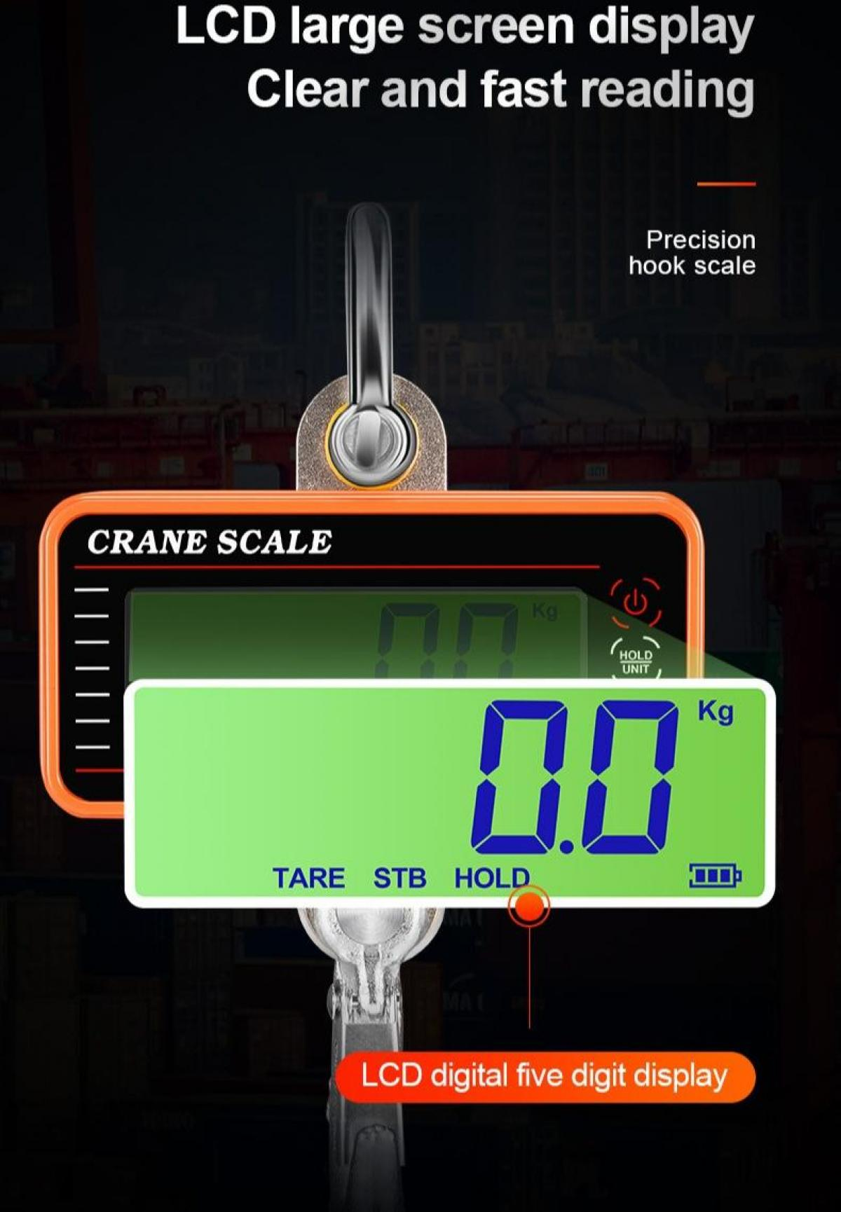 Eine digitale Kranwaage mit großem grünem Display, das 0,0 kg anzeigt. Sie hat einen orangefarbenen Rahmen und einen Haken oben.
