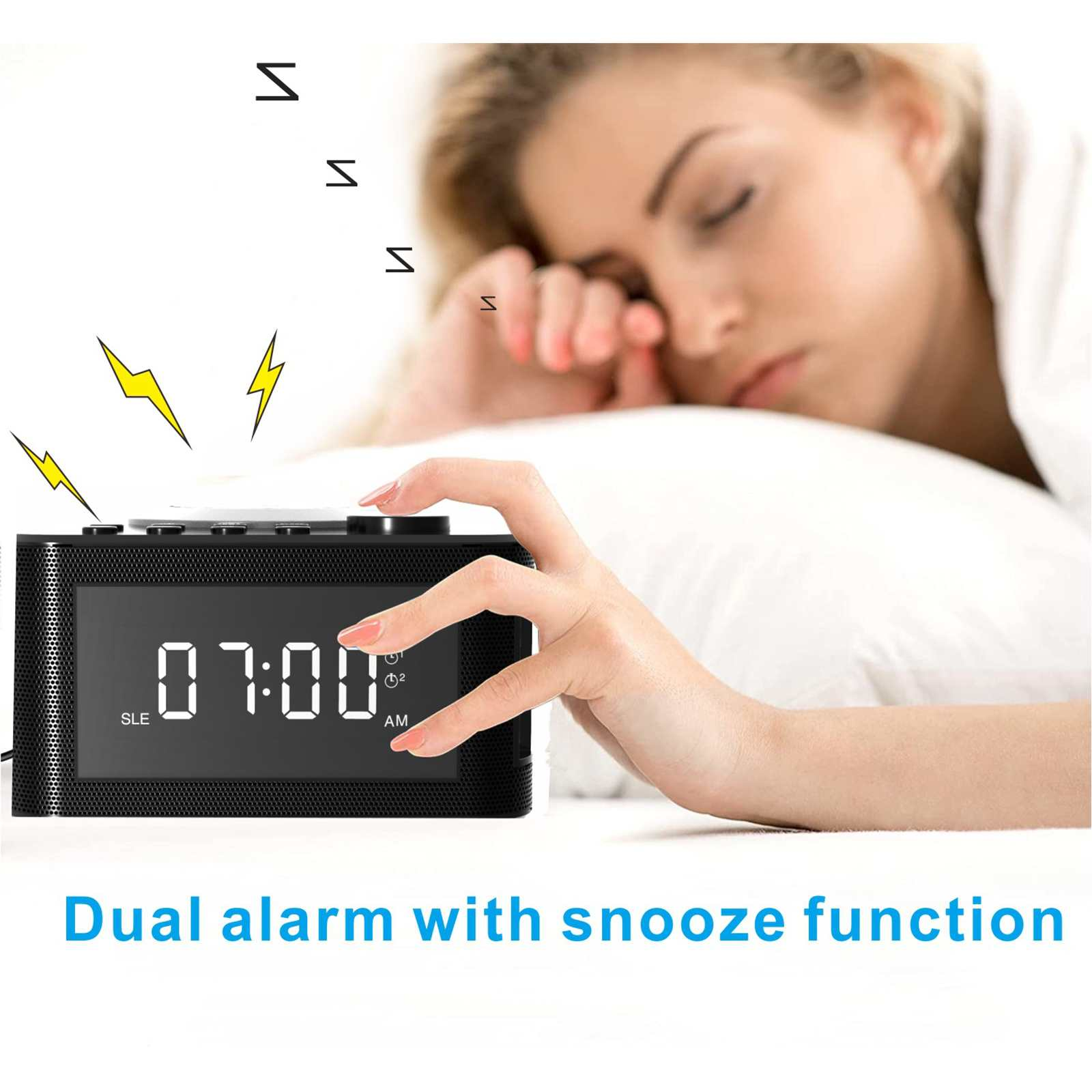 Eine Frau im Bett greift nach einem Wecker. Der Wecker ist auf 7:00 Uhr morgens gestellt. Über der Uhr befinden sich Blitzsymbole.
