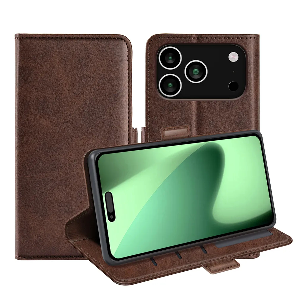 Bruine leren telefoonhoes met telefoon erin. De telefoon heeft een groen scherm. Cameralenzen zijn zichtbaar.