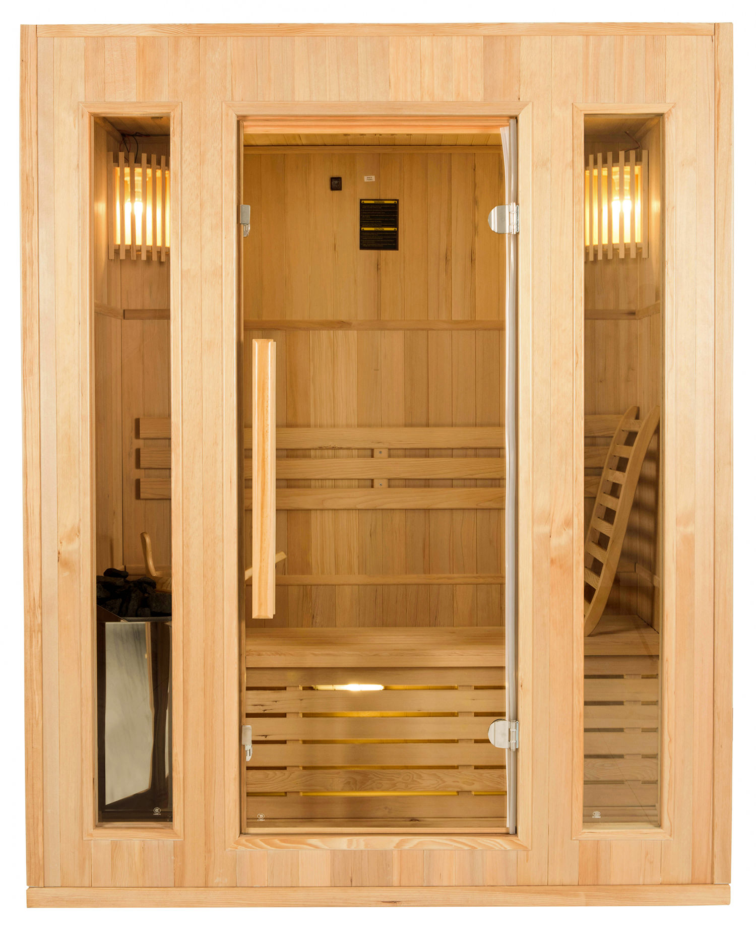 Sauna de madera con puerta de cristal. Interior con bancos, calefactor, accesorios y escalera de madera. Luces encendidas.
