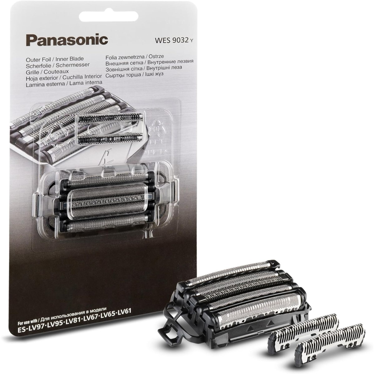 Panasonic Rasierer-Ersatzköpfe in Verpackung, mit einzelnen Klingen daneben. Weißer Hintergrund, Schwarz und Silber.