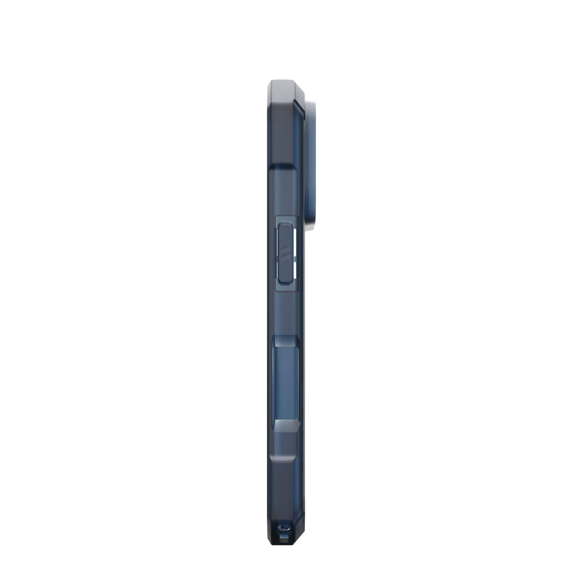 Une coque de smartphone bleue vue de côté, avec boutons et détails de caméra sur fond blanc.