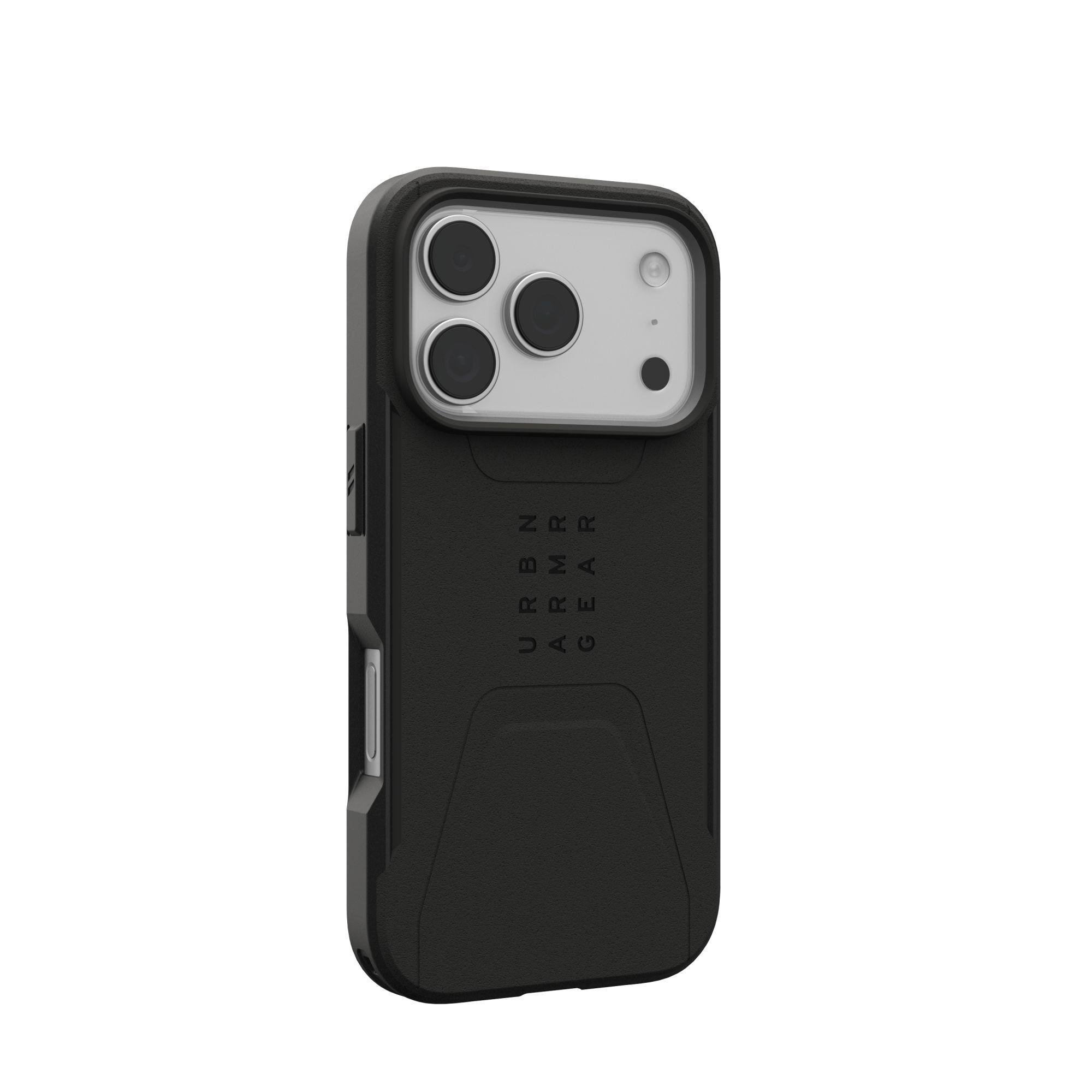 Zwarte telefoonhoes met meerdere camera-uitsparingen. De hoes heeft het URBN ARMOR GEAR-logo en een robuust ontwerp.