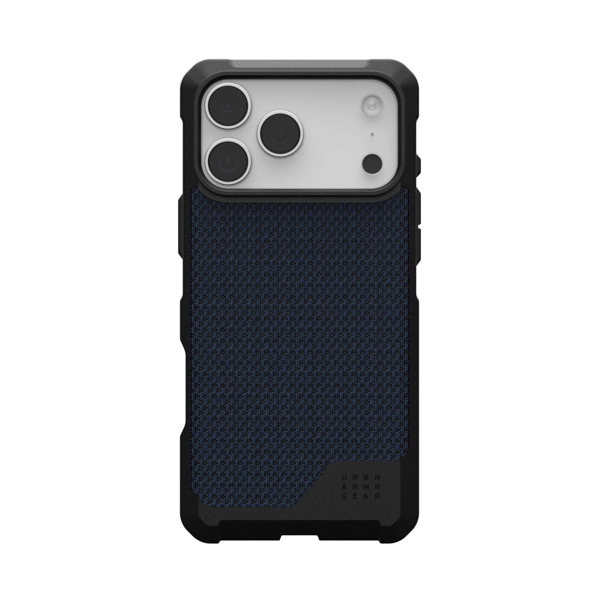 Czarne i granatowe etui na telefon z trzema obiektywami aparatu, lampą błyskową i logo marki 'URBAN ARMOR GEAR'.