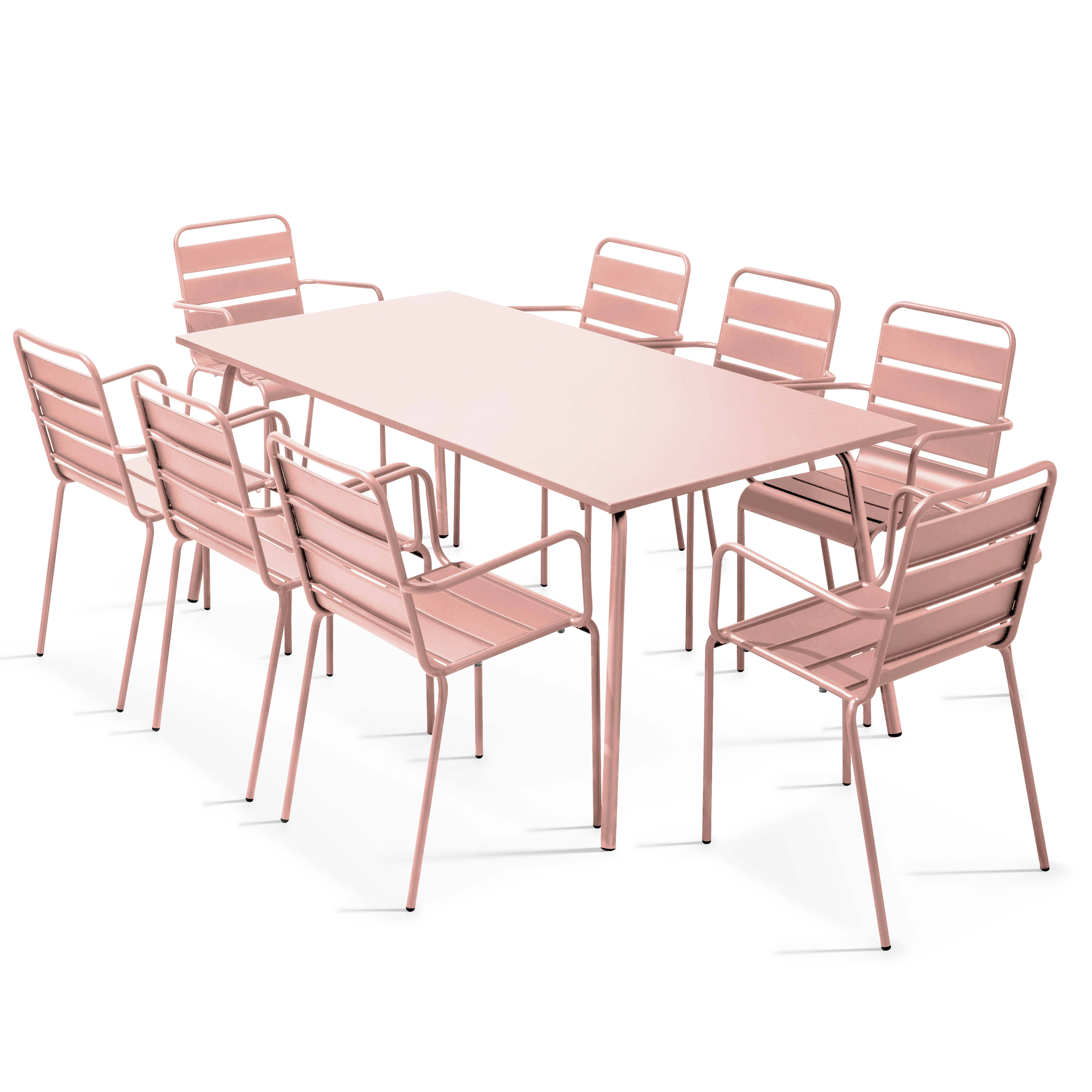 Ein rosa Ess-Set für den Außenbereich mit einem rechteckigen Tisch und acht passenden Stühlen.