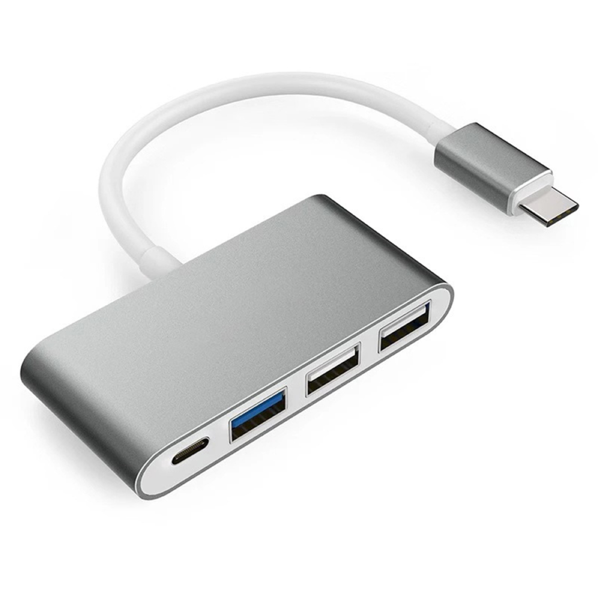 Ein silberner USB-Hub mit weißem Kabel. Er hat USB-A- und USB-C-Anschlüsse. Der Hintergrund ist weiß.