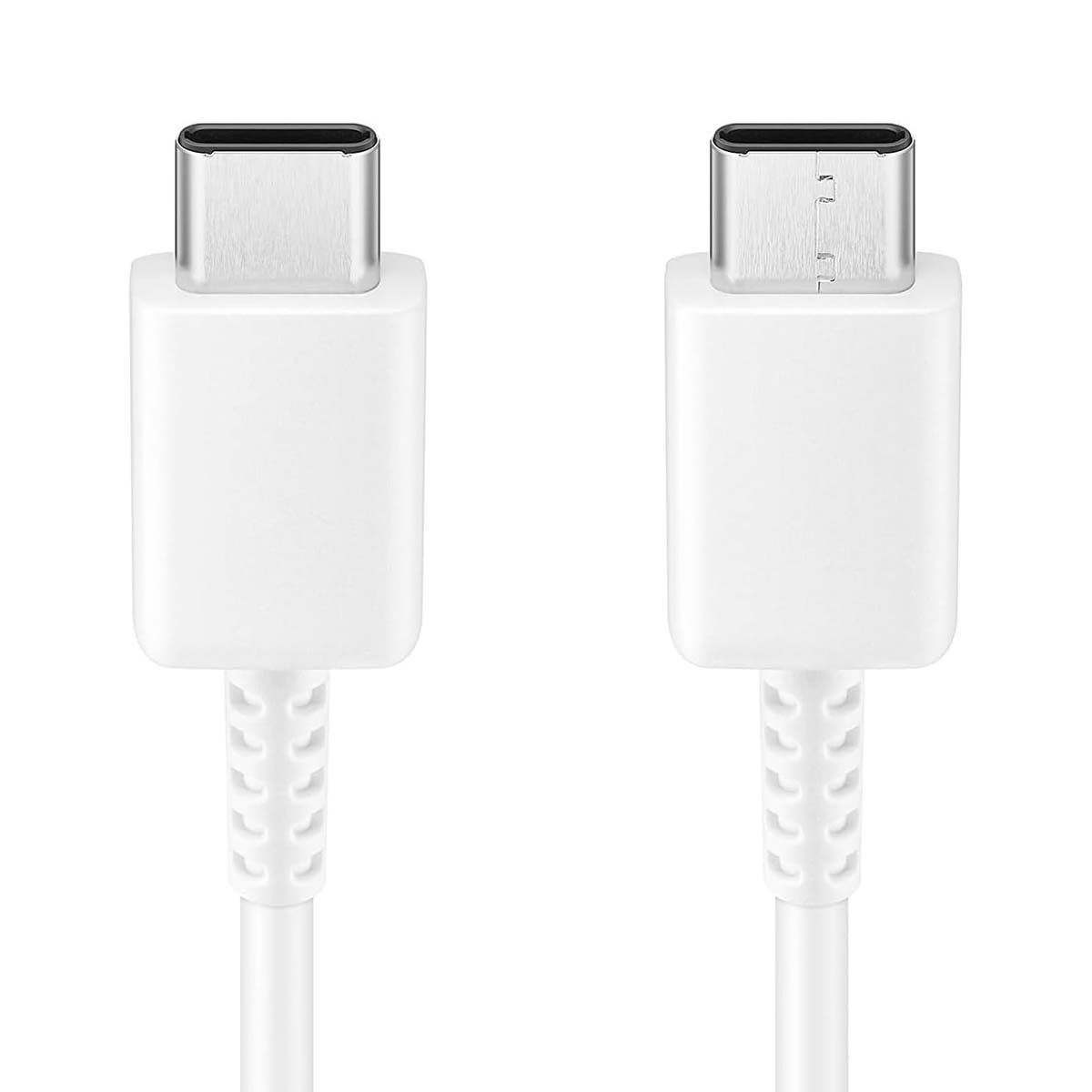 Zwei weiße USB-C-Kabel. Jedes hat einen weißen Stecker und ein silbernes USB-C-Ende. Die Kabel befinden sich auf weißem Hintergrund.