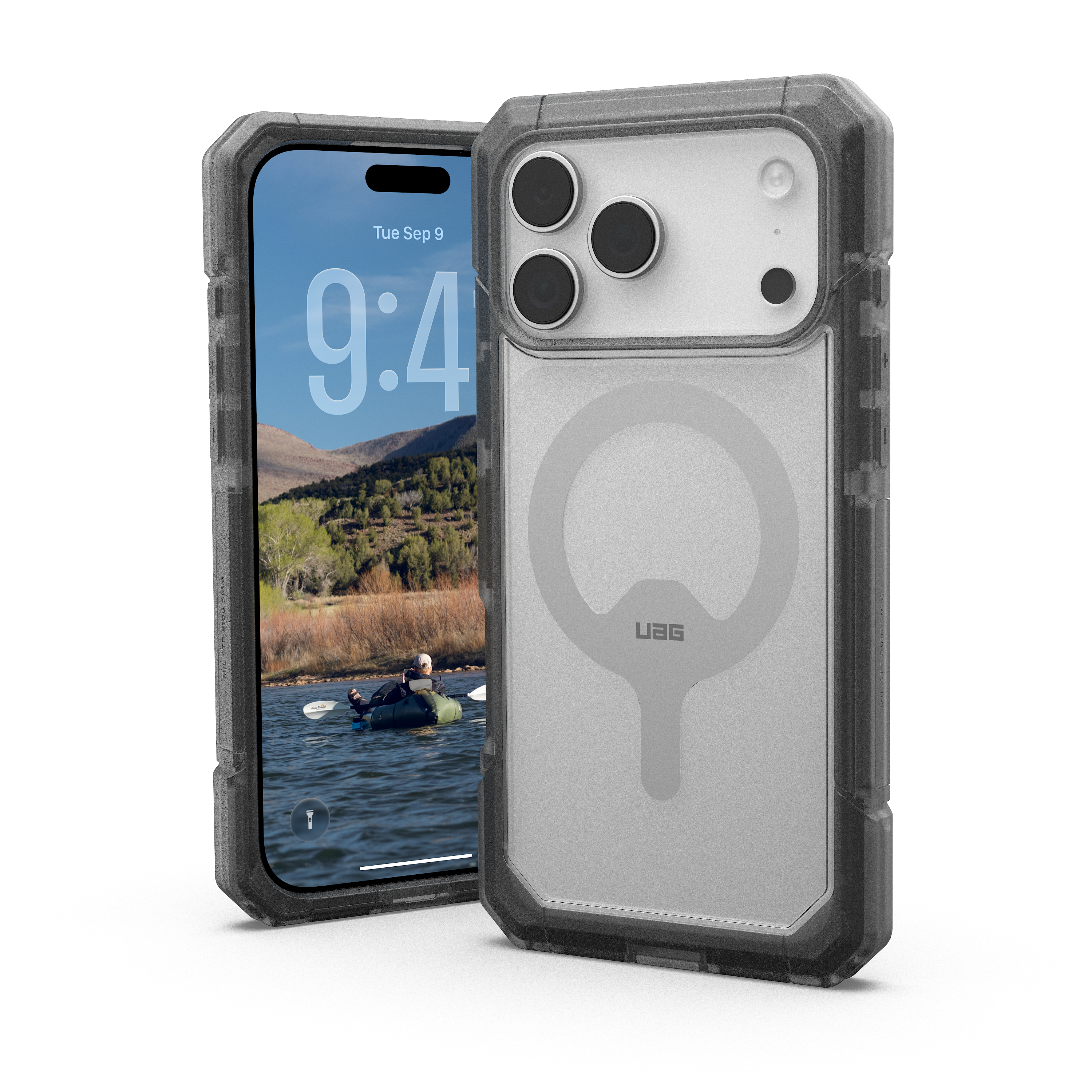 Ein iPhone in einer Schutzhülle, das eine Flussszene auf dem Bildschirm zeigt. Schwarzer Hintergrund.