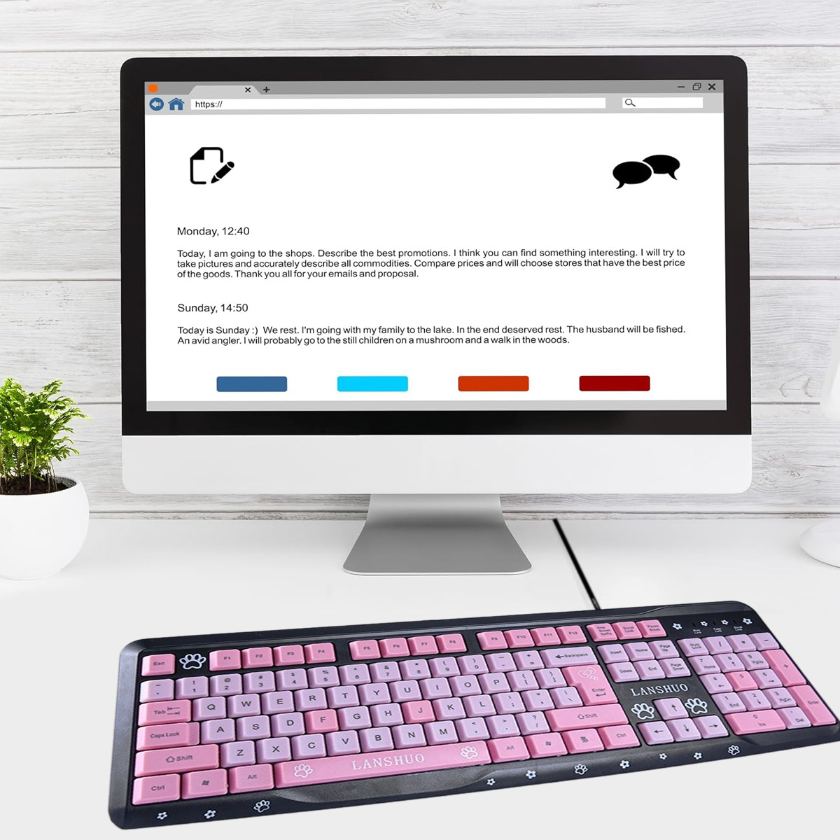 Ein Computermonitor zeigt Text an. Vorne liegt eine pink-schwarze Tastatur. Links befindet sich eine kleine Pflanze.