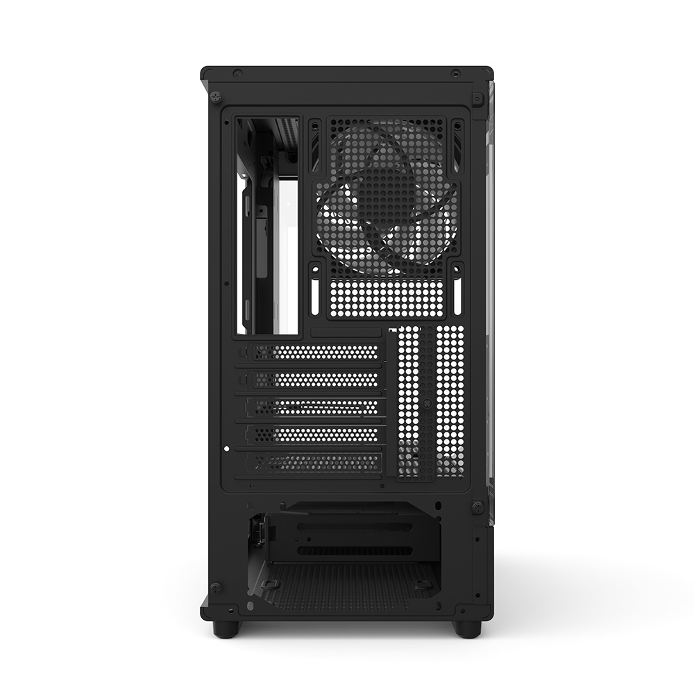 Retro di un case di computer nero, con ventola, fori di ventilazione e aperture per i componenti, su sfondo bianco.