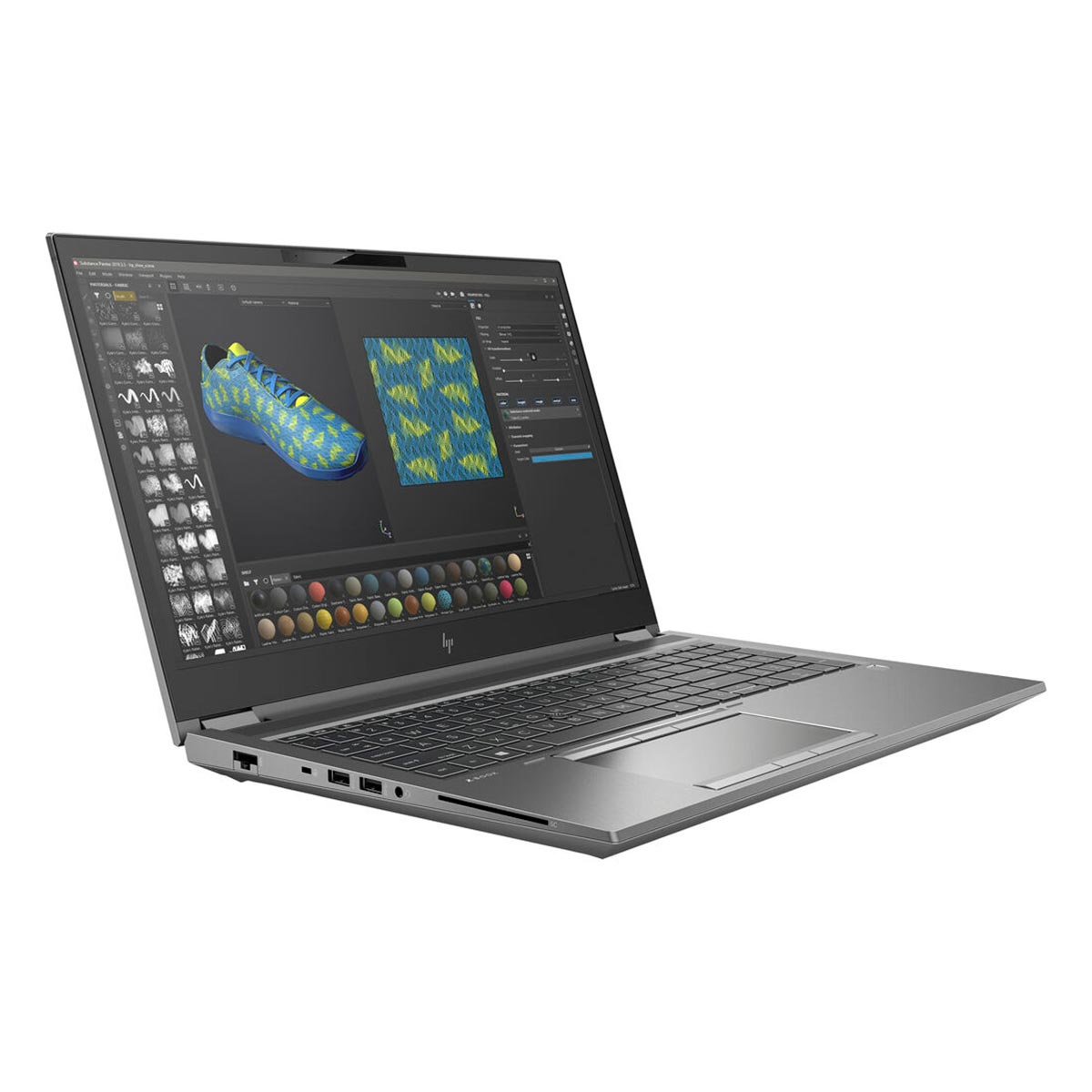 Ein silberner HP-Laptop zeigt ein 3D-Modell eines Schuhs. Der Bildschirm zeigt Software mit Farbpaletten und Designwerkzeugen. Weißer Hintergrund.