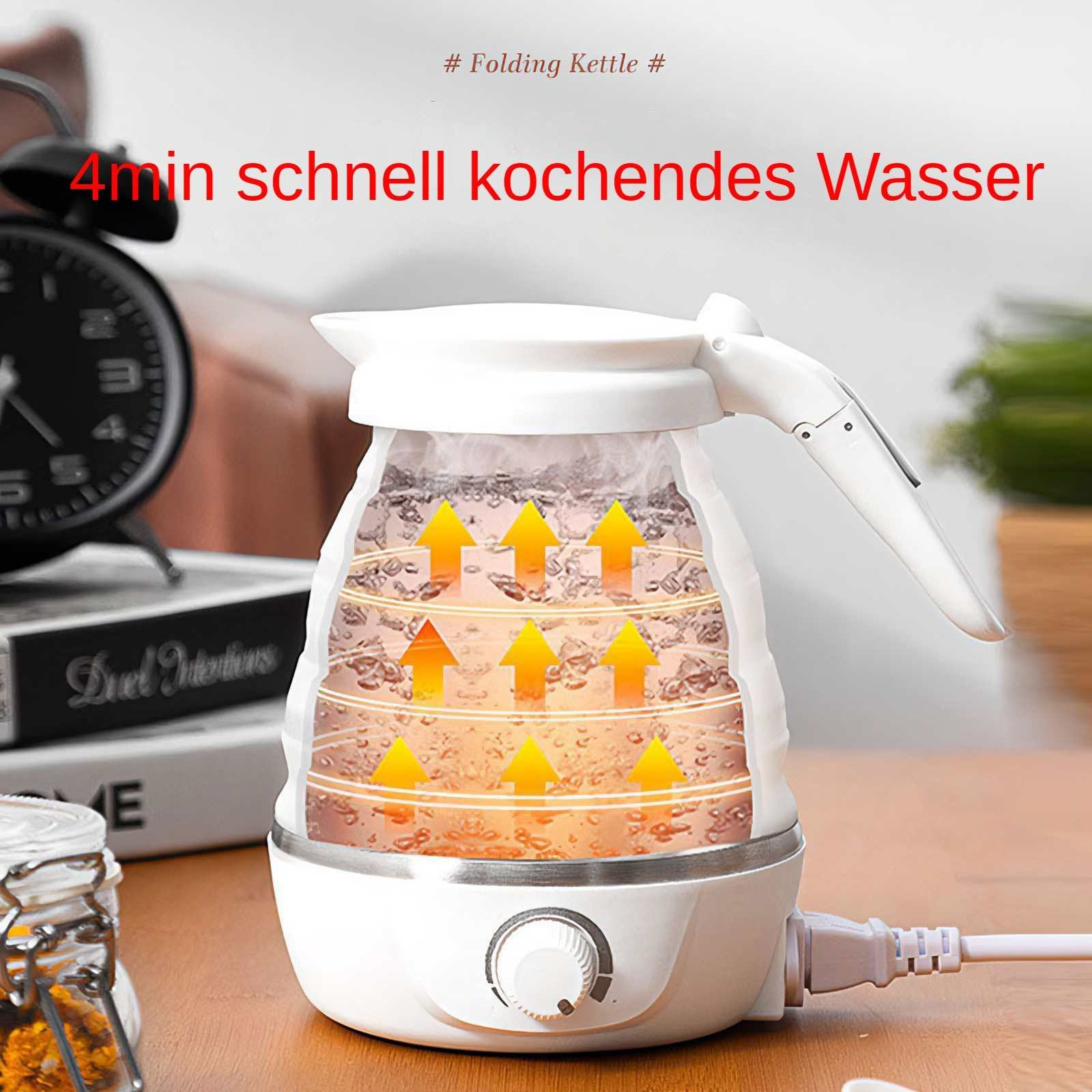 Ein weißer Klappkessel mit Dampf und Pfeilen, der in 4 Minuten Wasser kocht. Eine Uhr und ein Buch sind im Hintergrund.