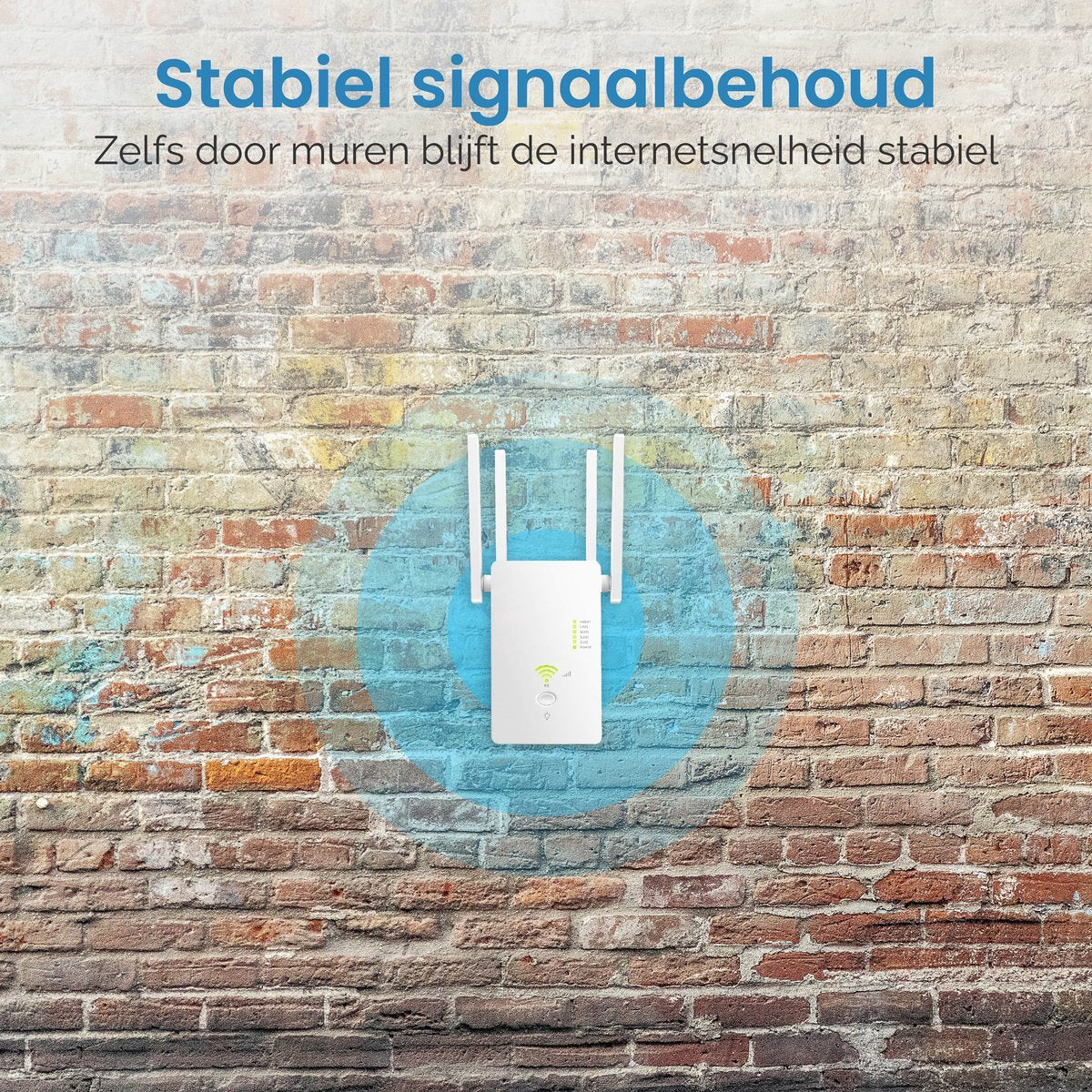 Een witte Wi-Fi extender met antennes is op een bakstenen muur gemonteerd. Een blauwe cirkel geeft het bereik aan.