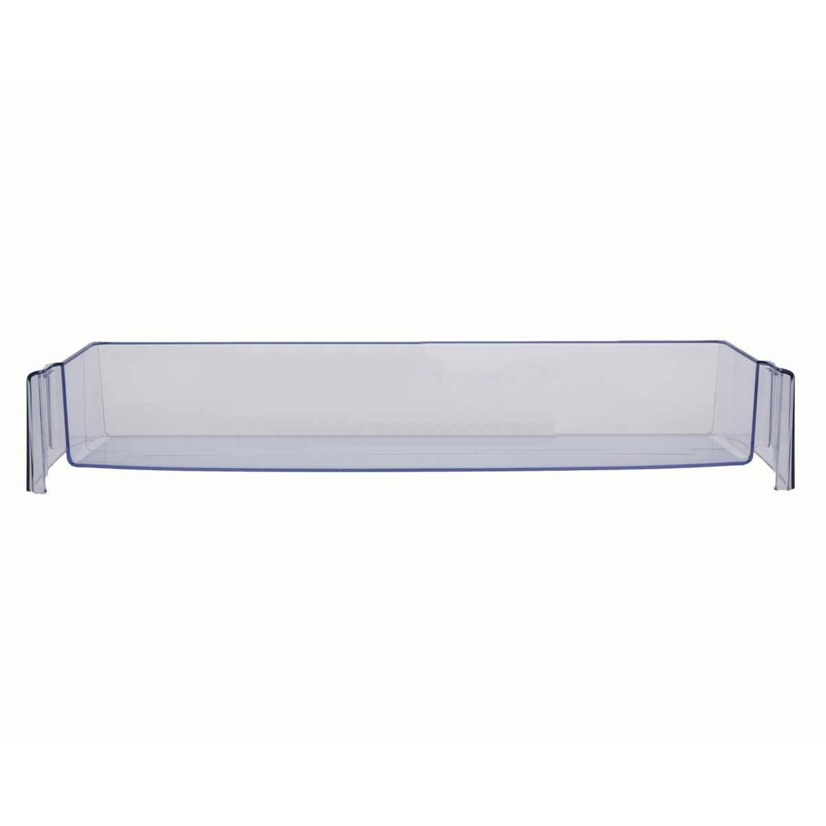 Un estante de refrigerador de plástico transparente está centrado. Tiene forma rectangular con bordes ligeramente curvados y un tinte azul claro.