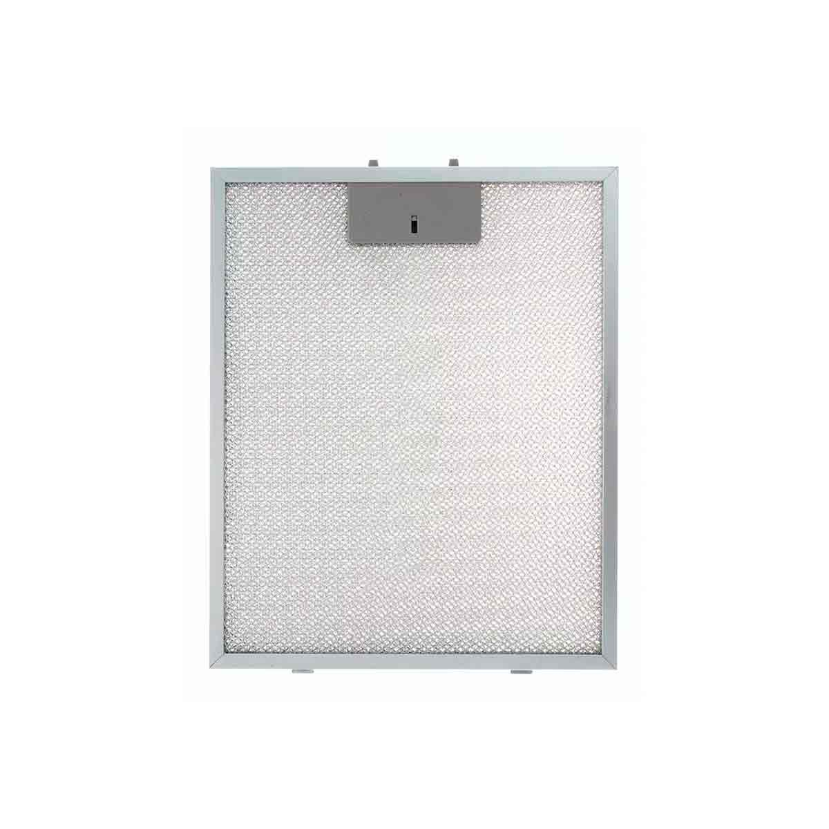 Primer plano de un filtro metálico de campana extractora de cocina. El filtro tiene un marco de metal y un centro de malla con un panel de control rectangular.